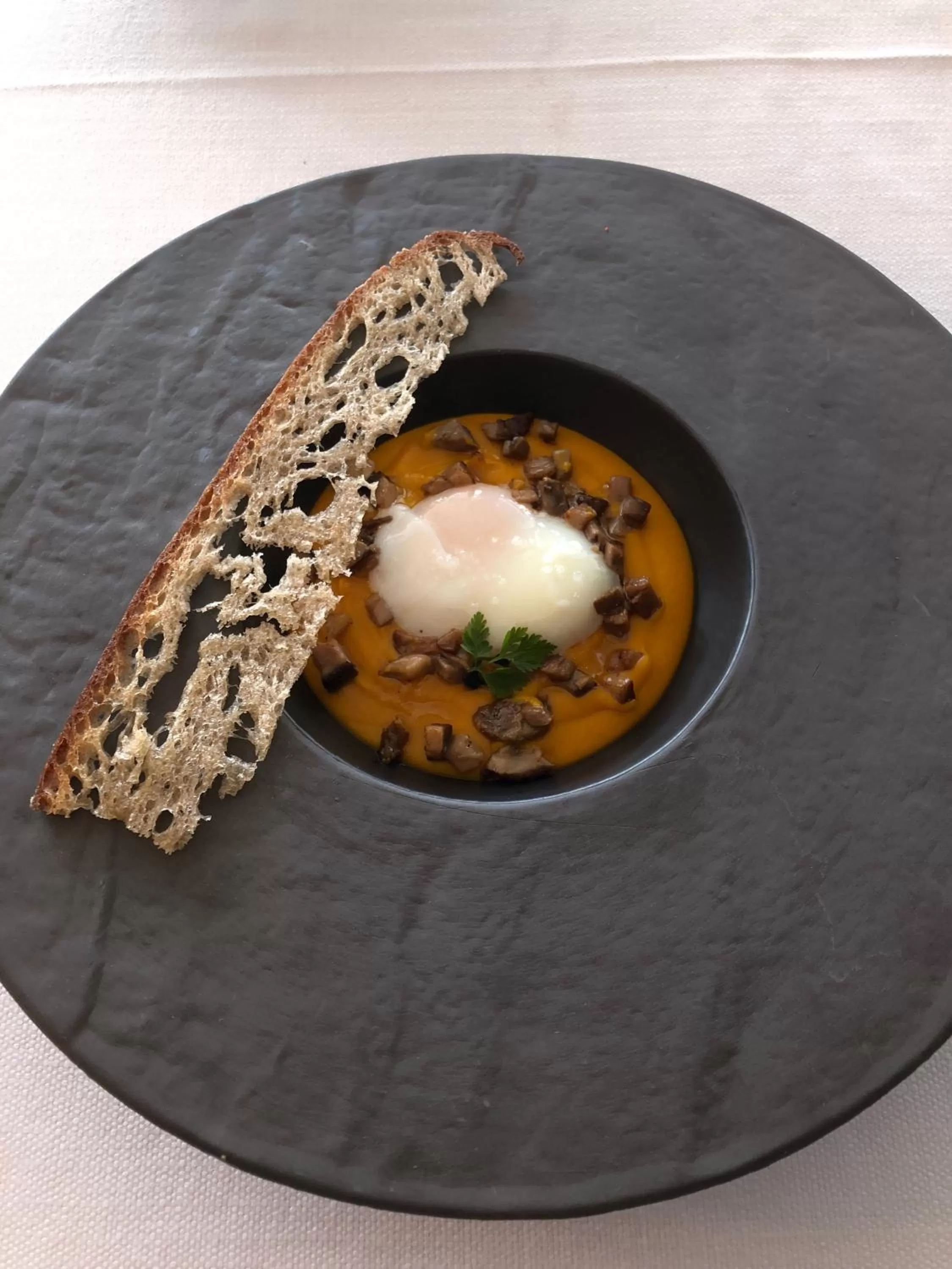 Food close-up in Les 3 Lieux - Hôtel, Restaurant, Espace sensoriel