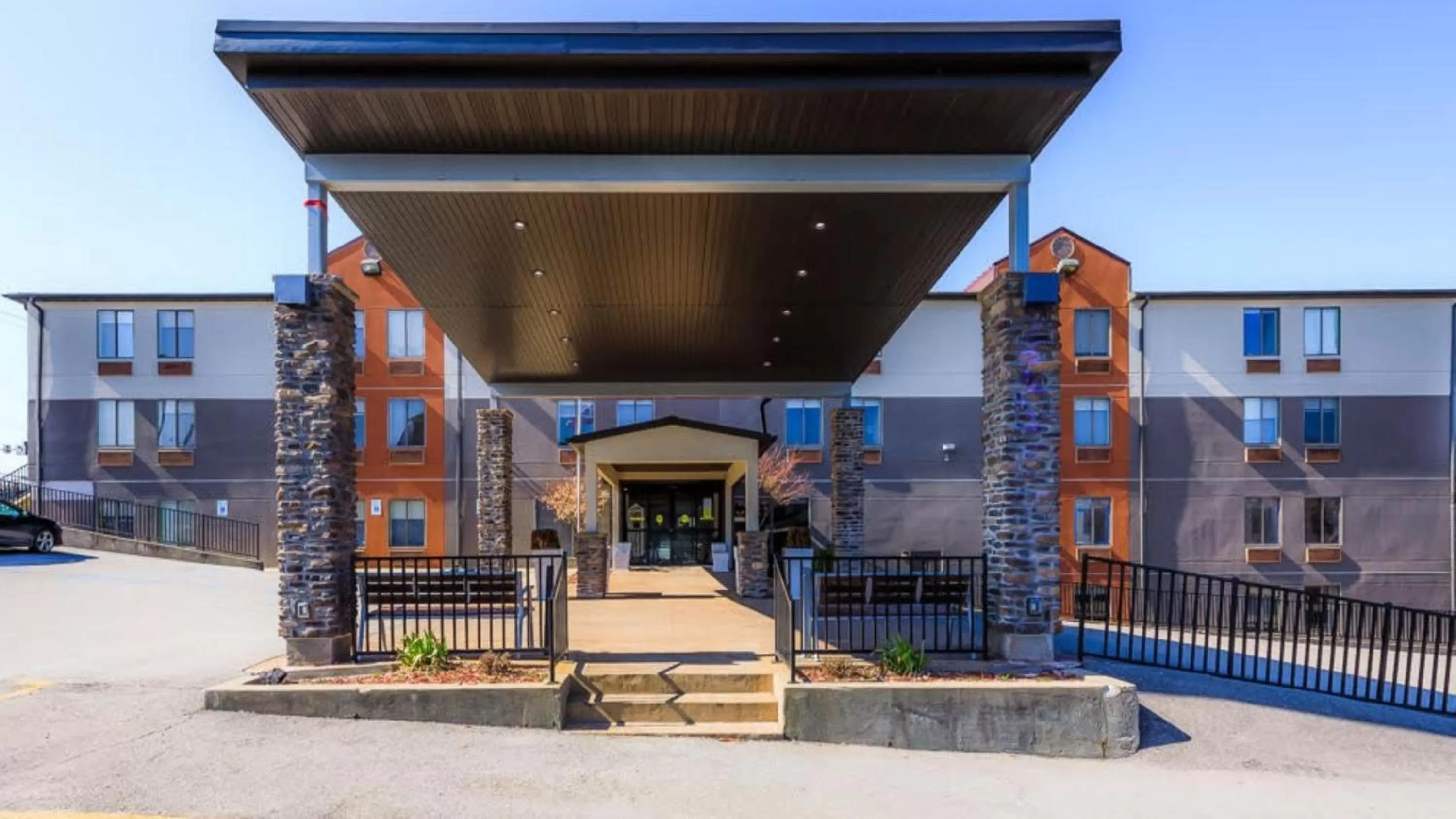 Property building in Holiday Inn Express Osage Beach - Lake of the Ozarks by IHG
