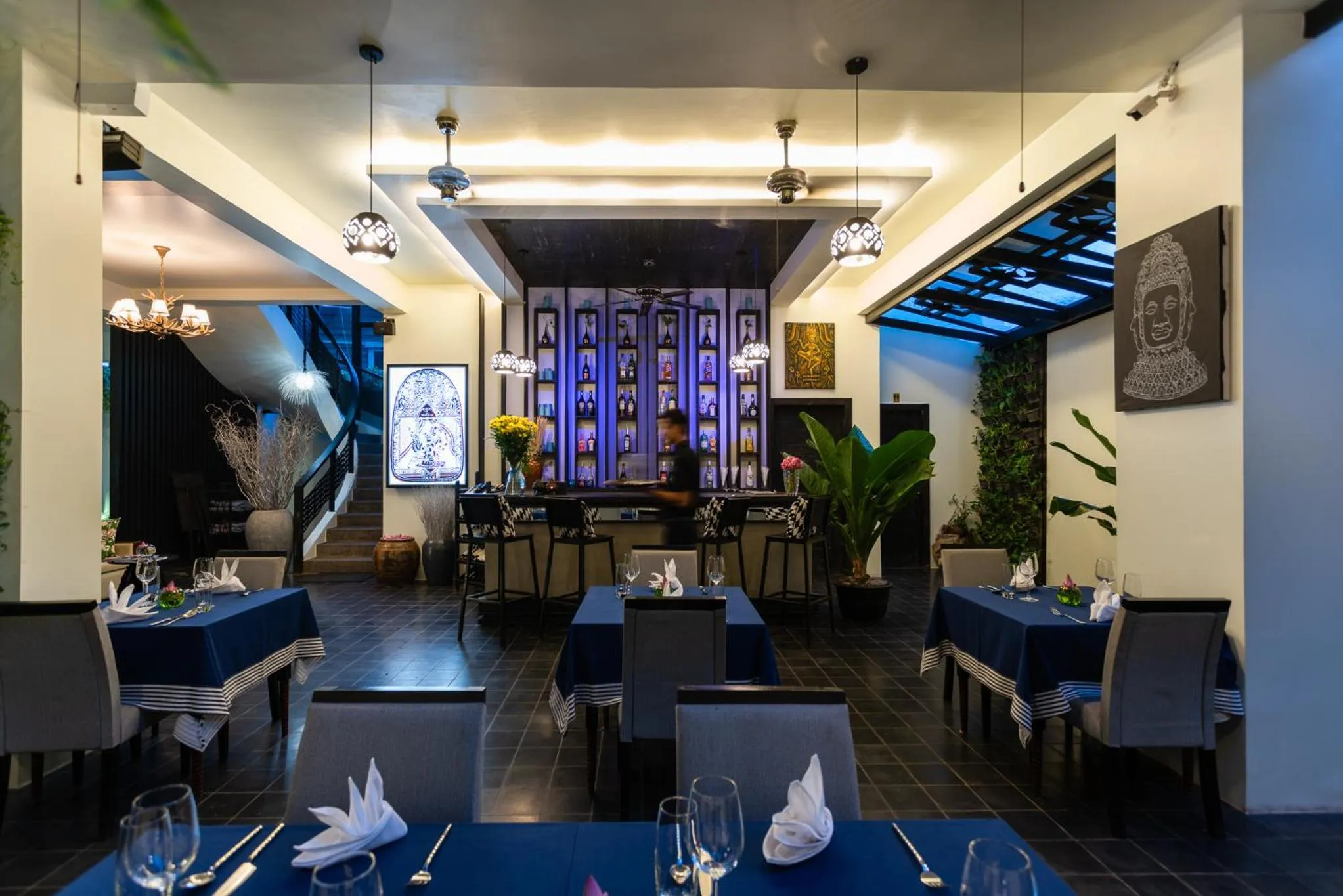Restaurant/places to eat in Monthara Angkor Residence