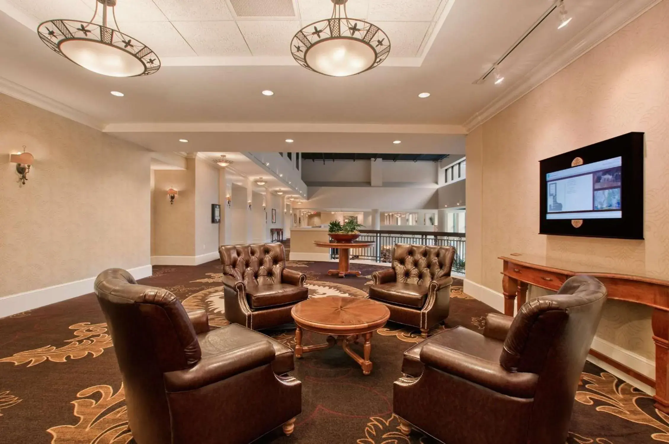 Meeting/conference room, Lounge/Bar in Embassy Suites San Antonio Riverwalk-Downtown