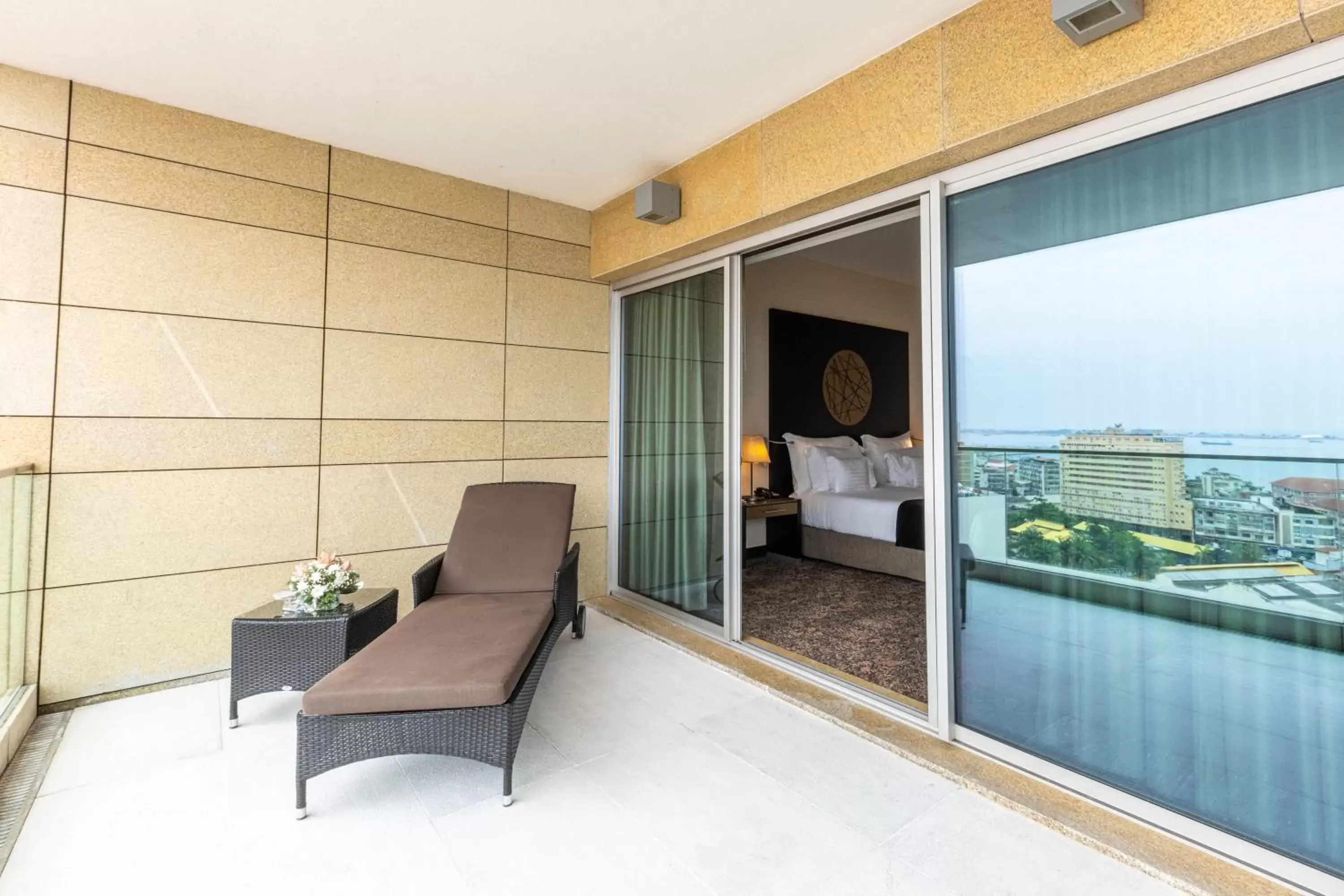Deluxe One-Bedroom Suite in EPIC SANA Luanda Hotel