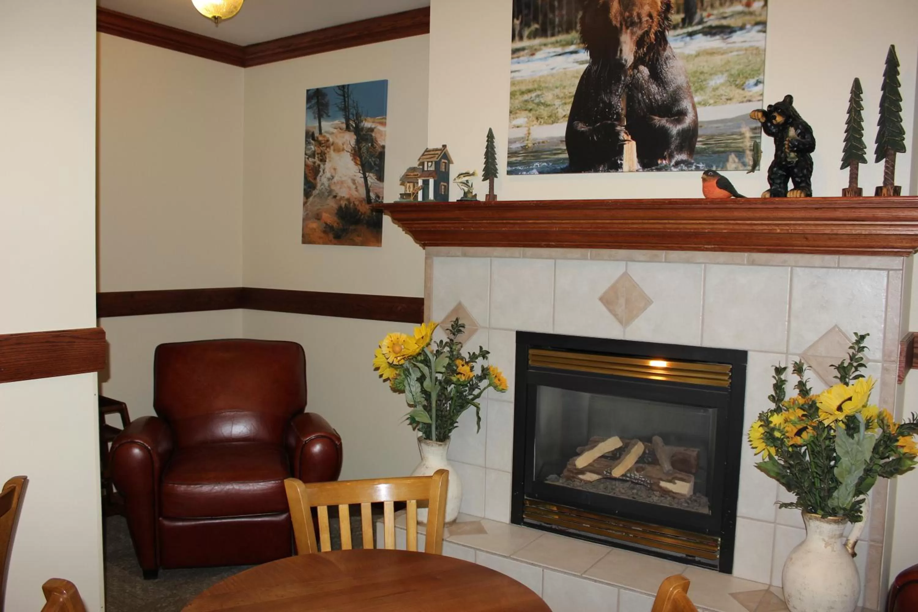 Lobby or reception in Yellowstone Lodge
