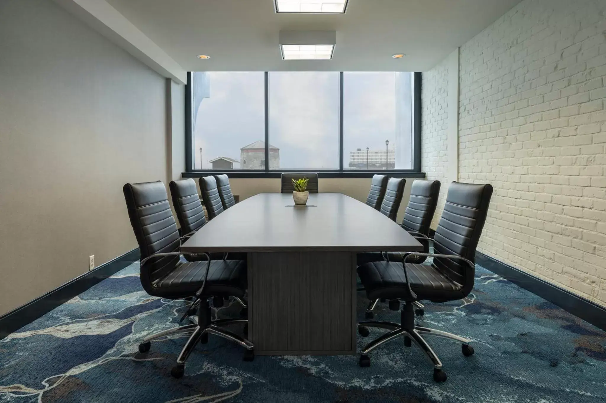 Meeting/conference room in Holiday Inn Kingston - Waterfront, an IHG Hotel