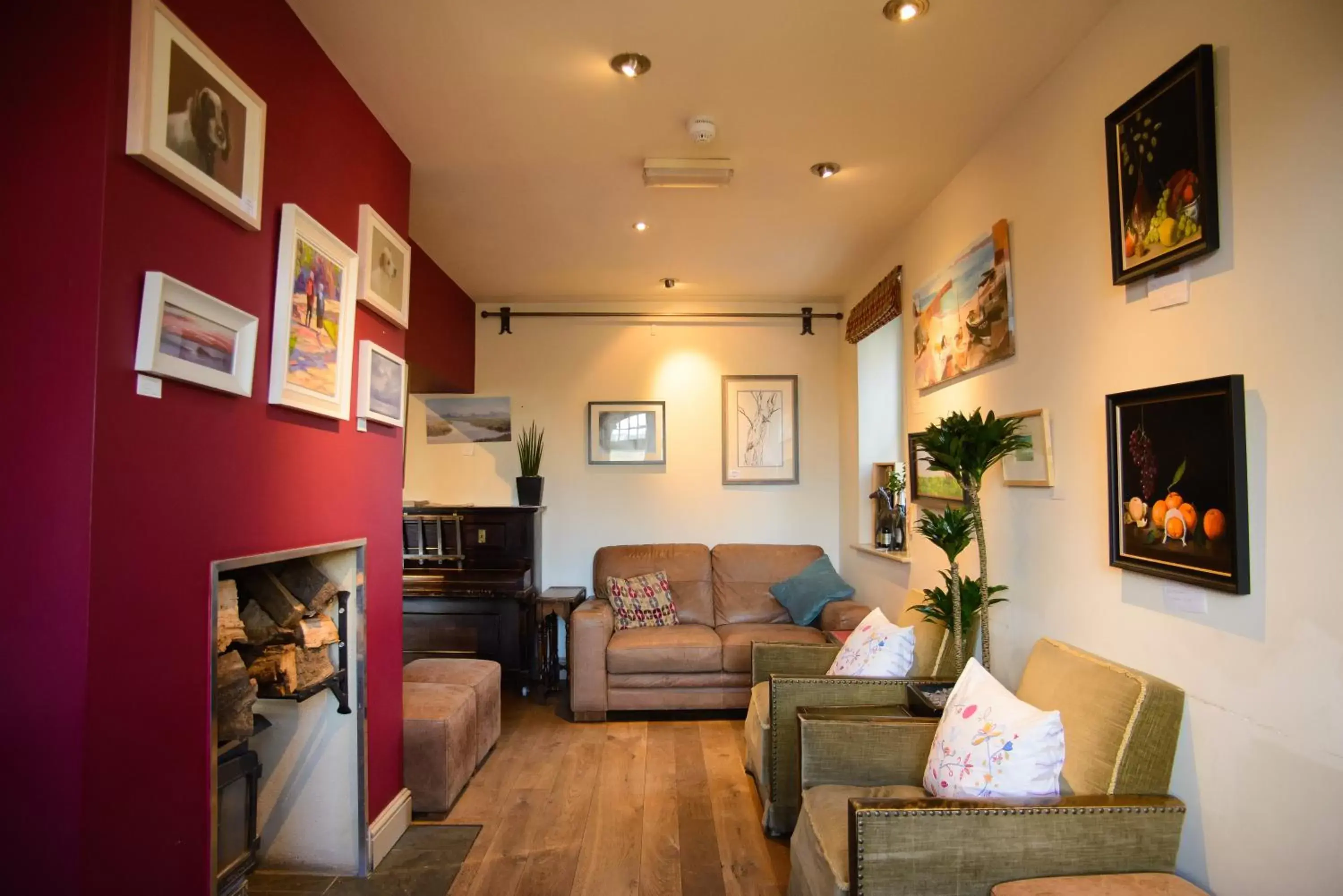 Lounge or bar, Seating Area in The Kings Arms