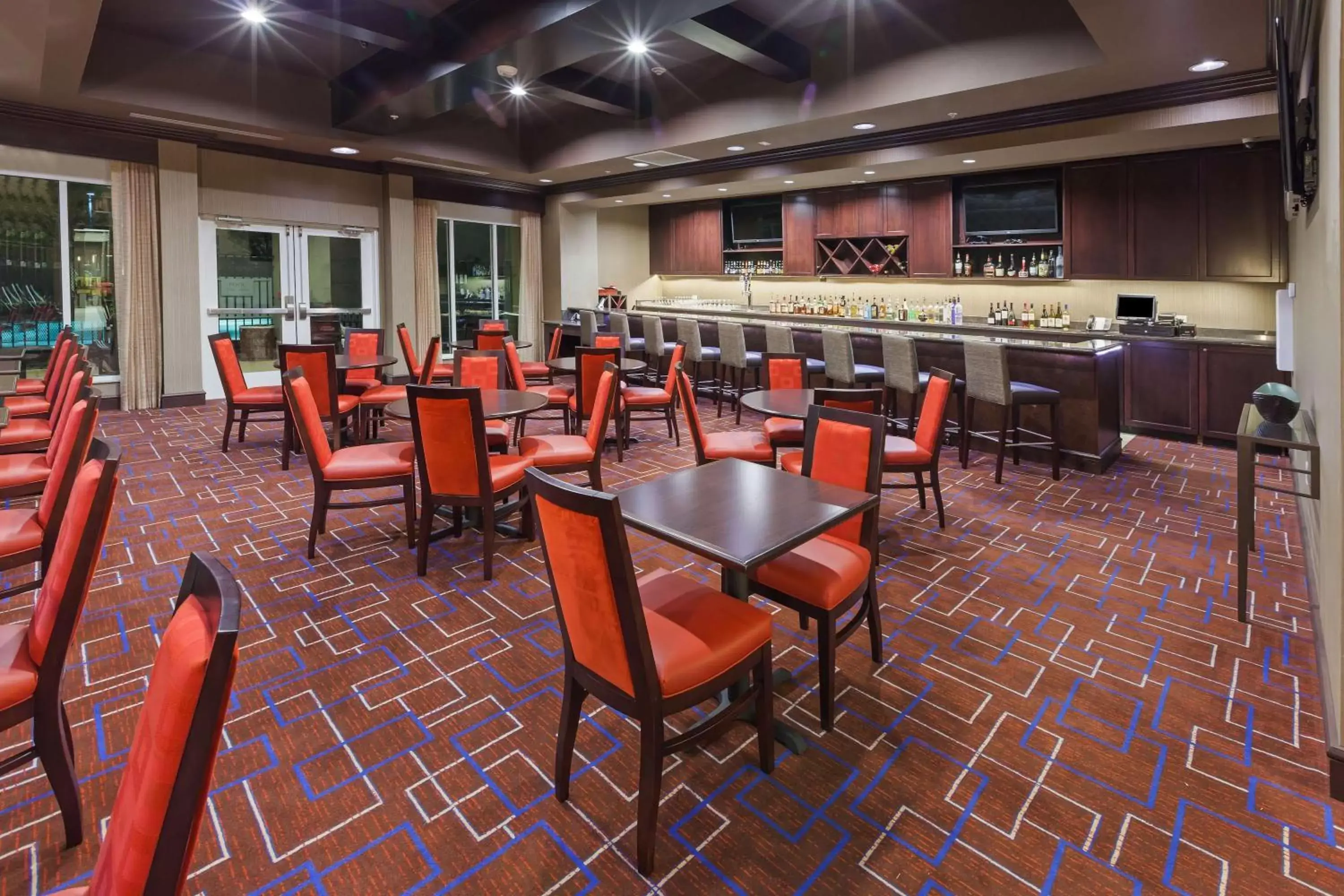 Lounge or bar, Restaurant/Places to Eat in Hilton Garden Inn Midland