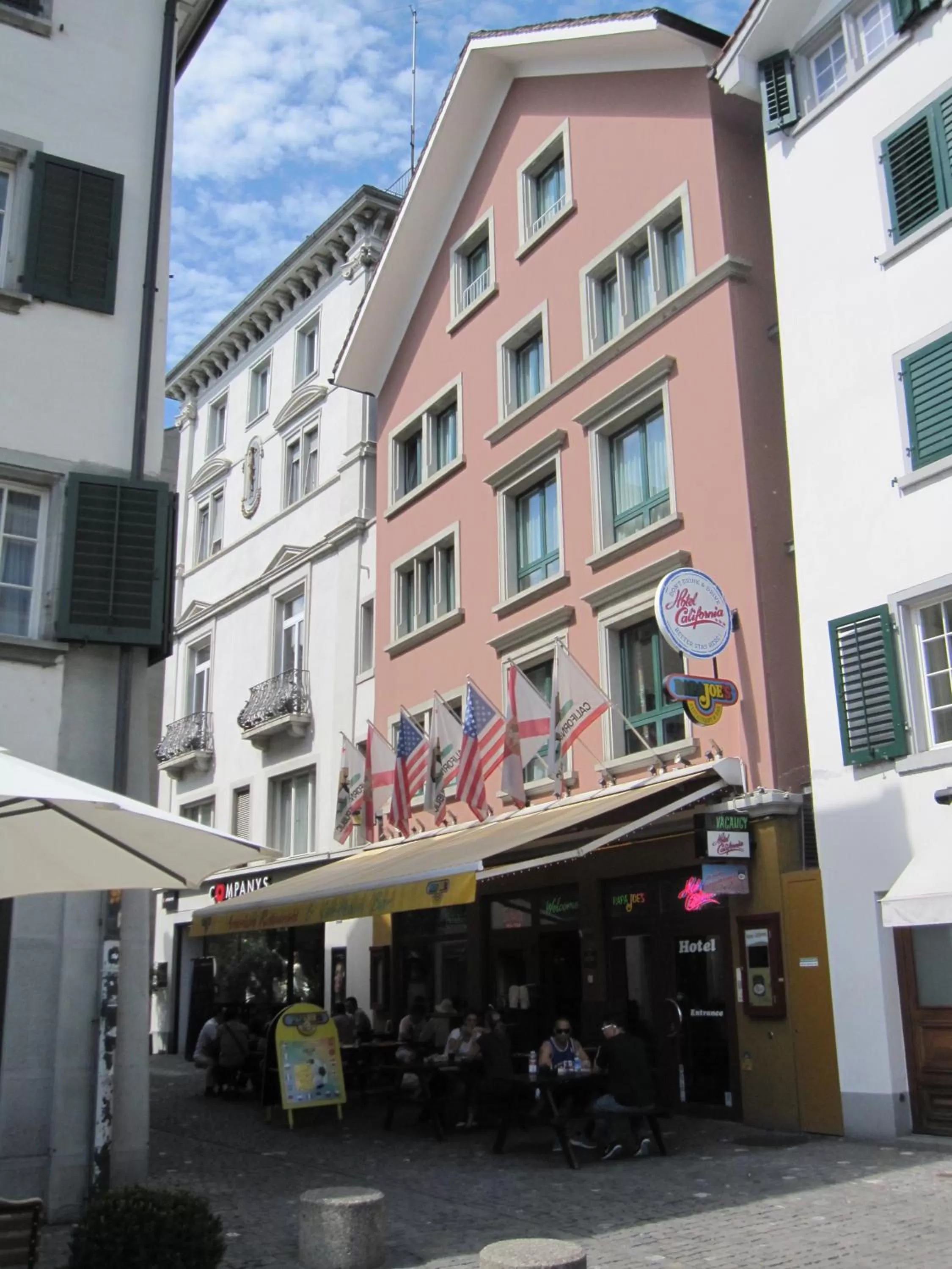 Facade/entrance in Hotel California