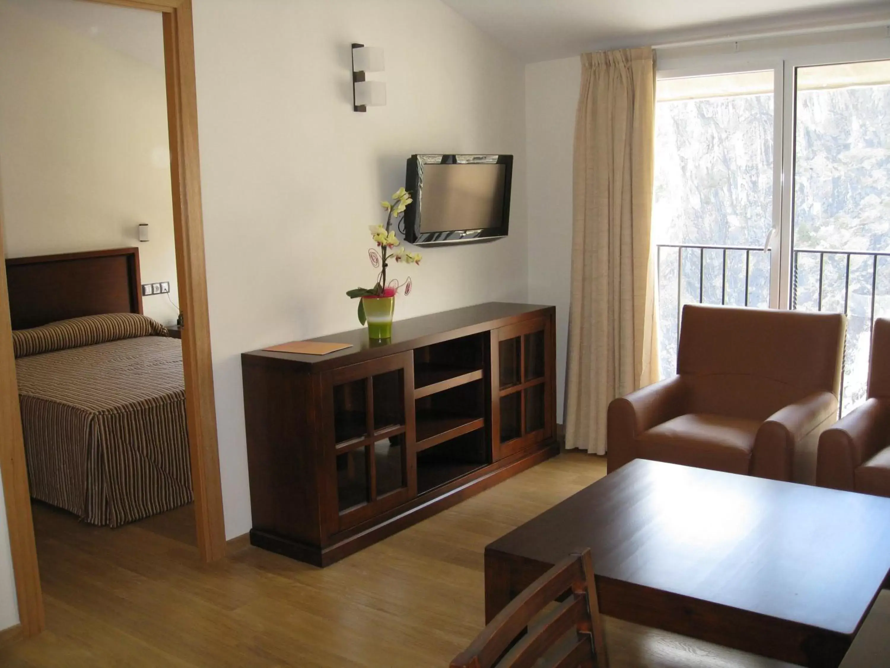 Living room, TV/Entertainment Center in Obaga Blanca & Spa