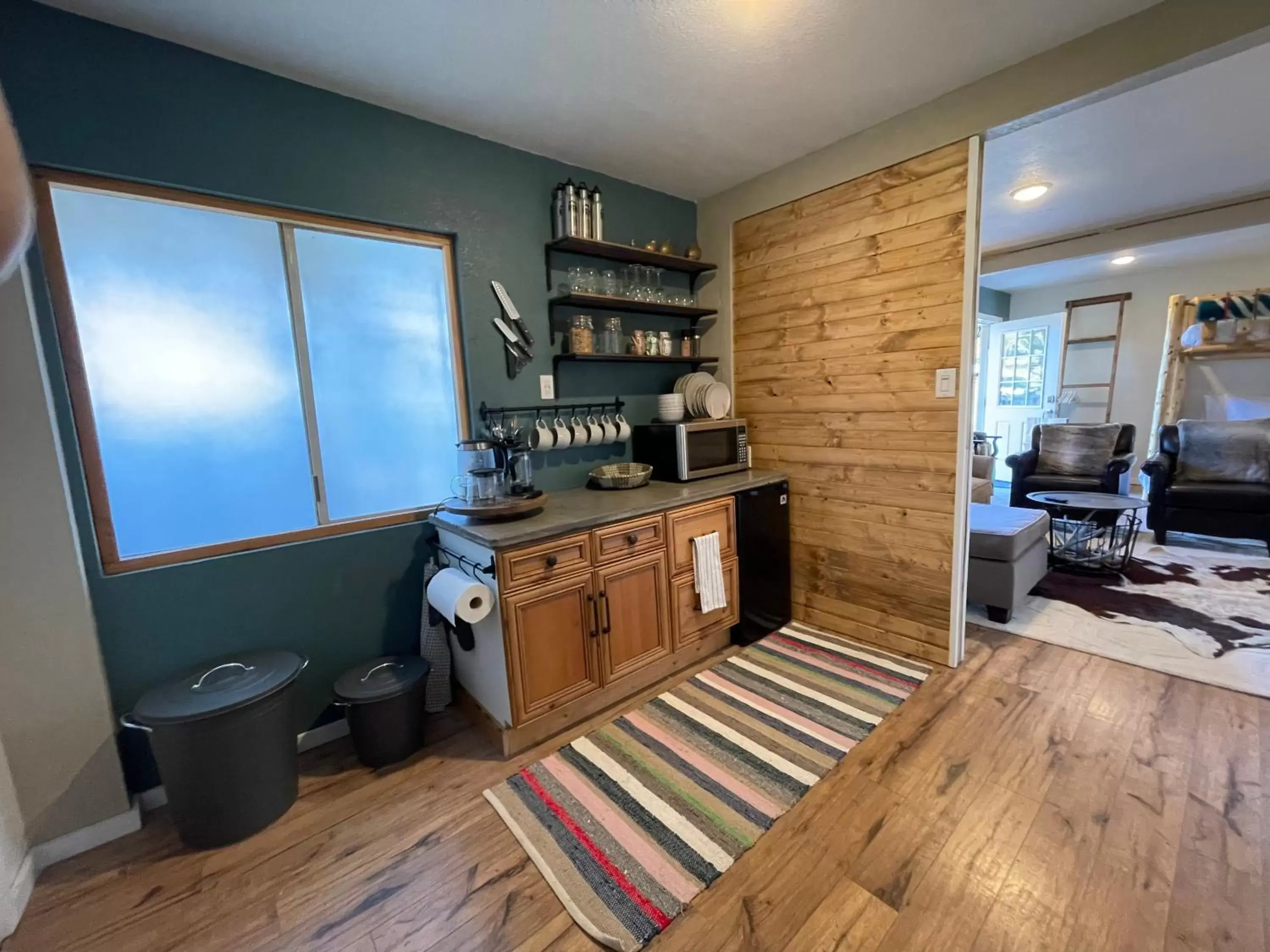 Kitchen or kitchenette, Kitchen/Kitchenette in Yosemite Basecamp