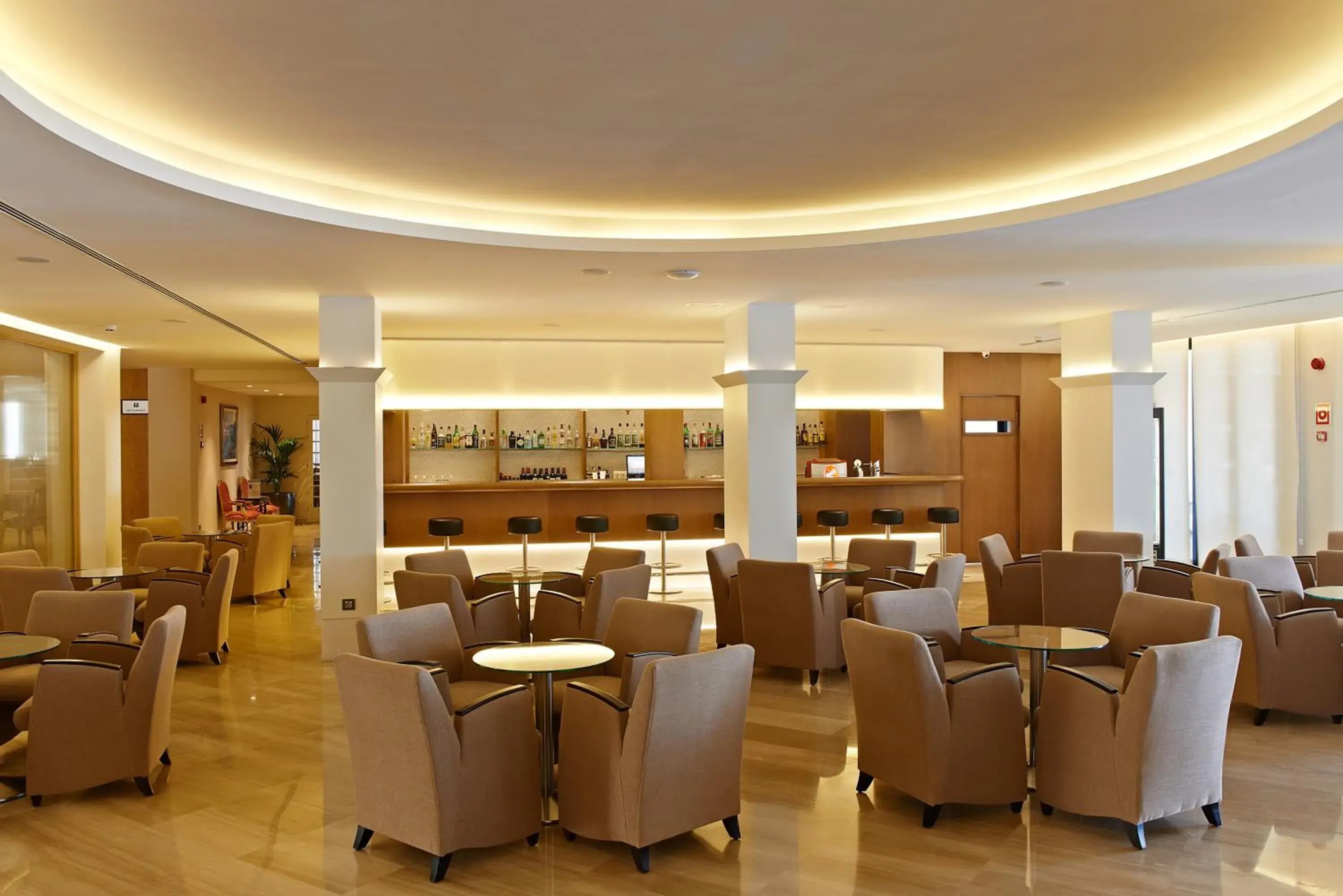 Lounge or bar in Hipotels Hipocampo - Adults Only Lounge or bar in Hipotels Hipocampo - Adults Only