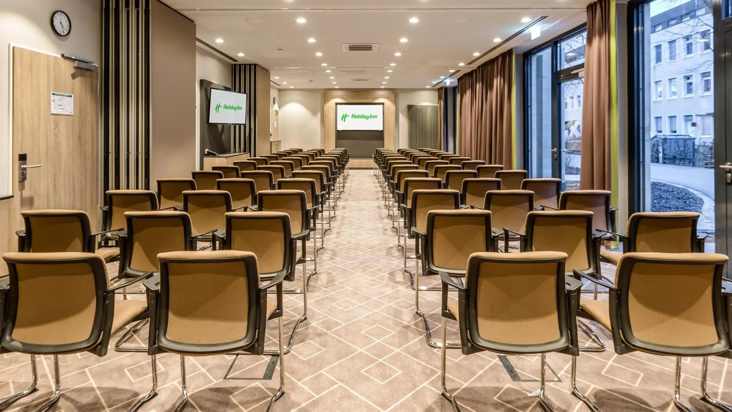 Meeting/conference room in Holiday Inn Munich - City East, an IHG Hotel