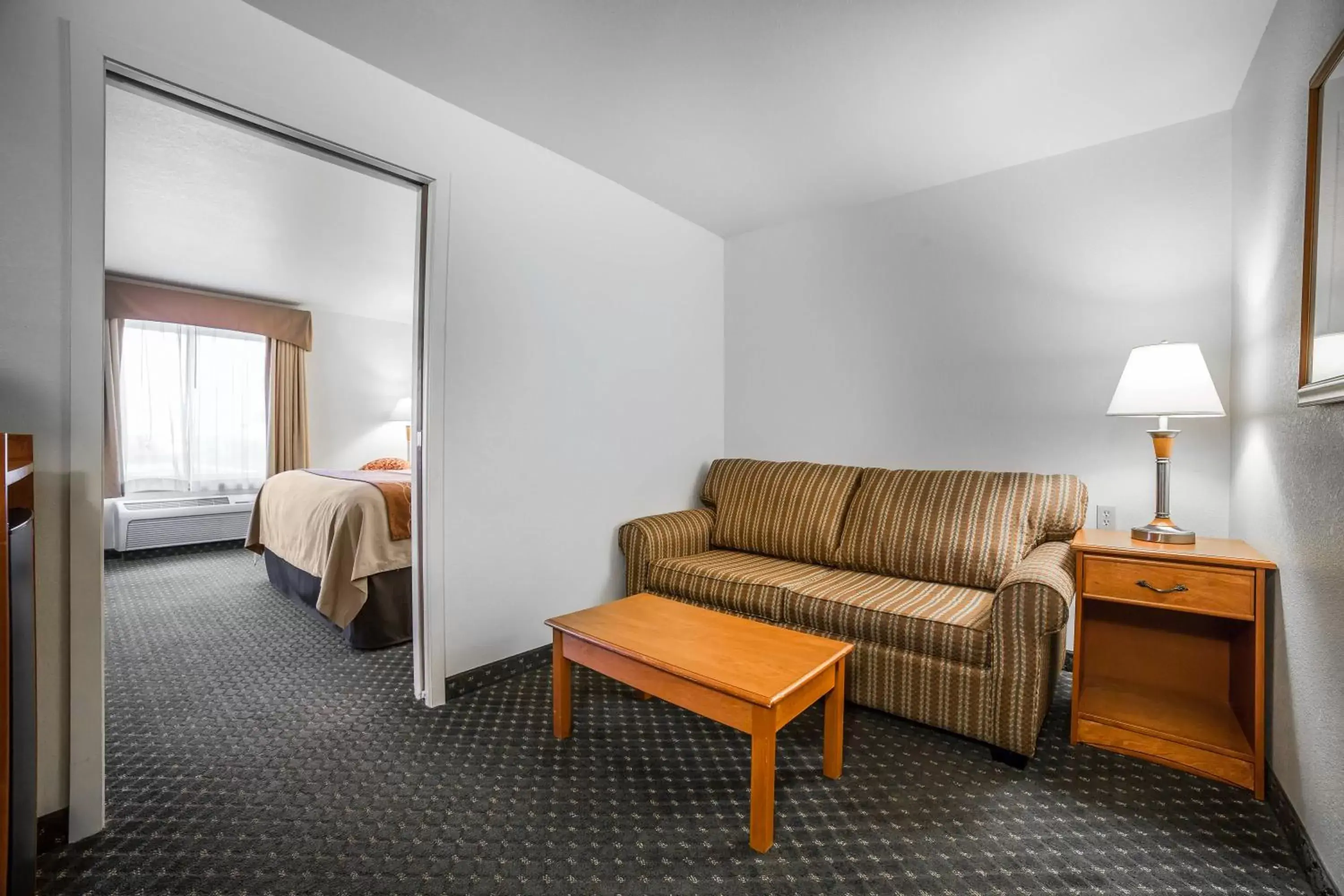 Bedroom, Seating Area in Comfort Inn & Suites Rawlins