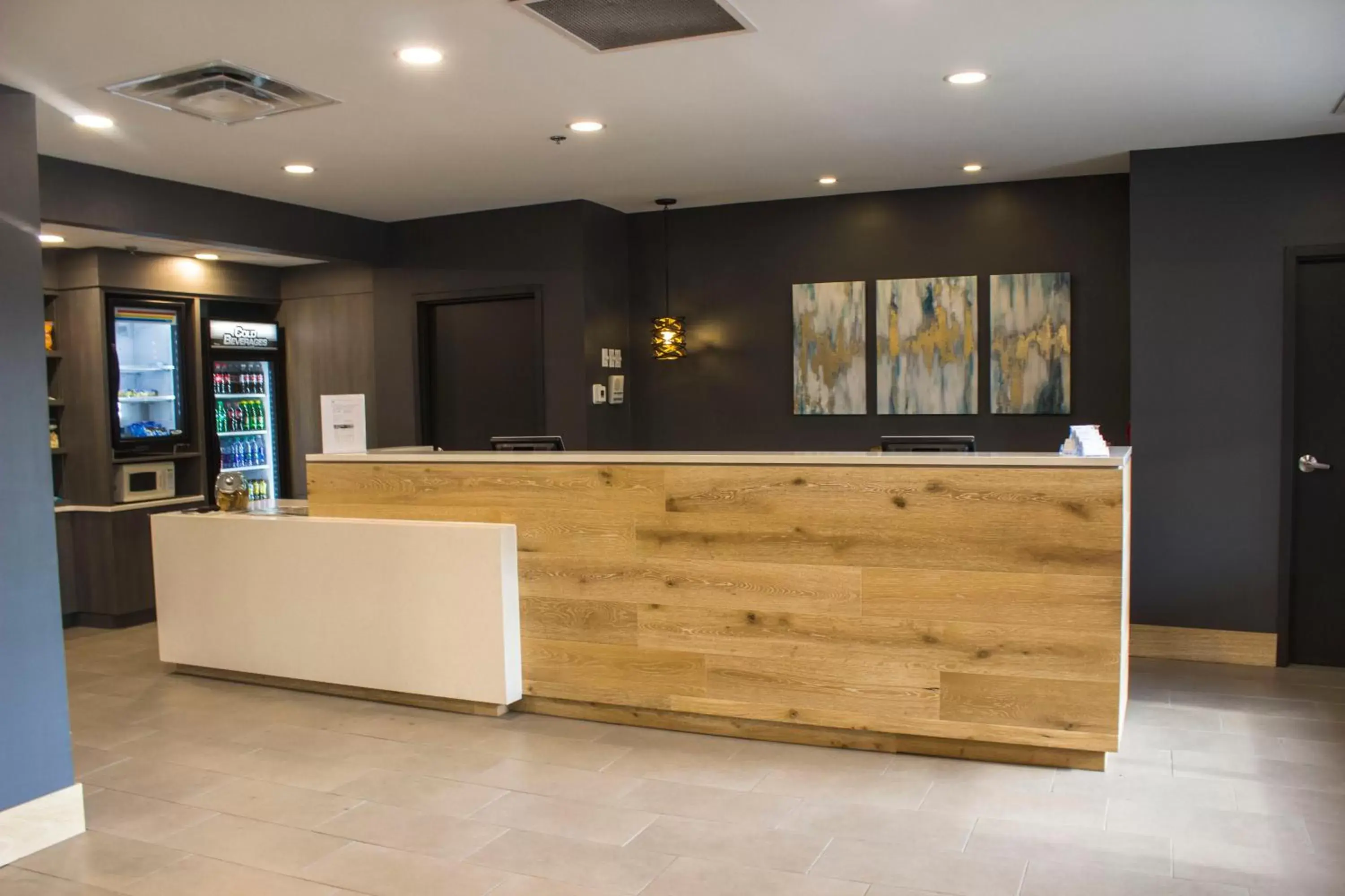 Lobby or reception, Lobby/Reception in Country Inn & Suites by Radisson, Niagara Falls, ON