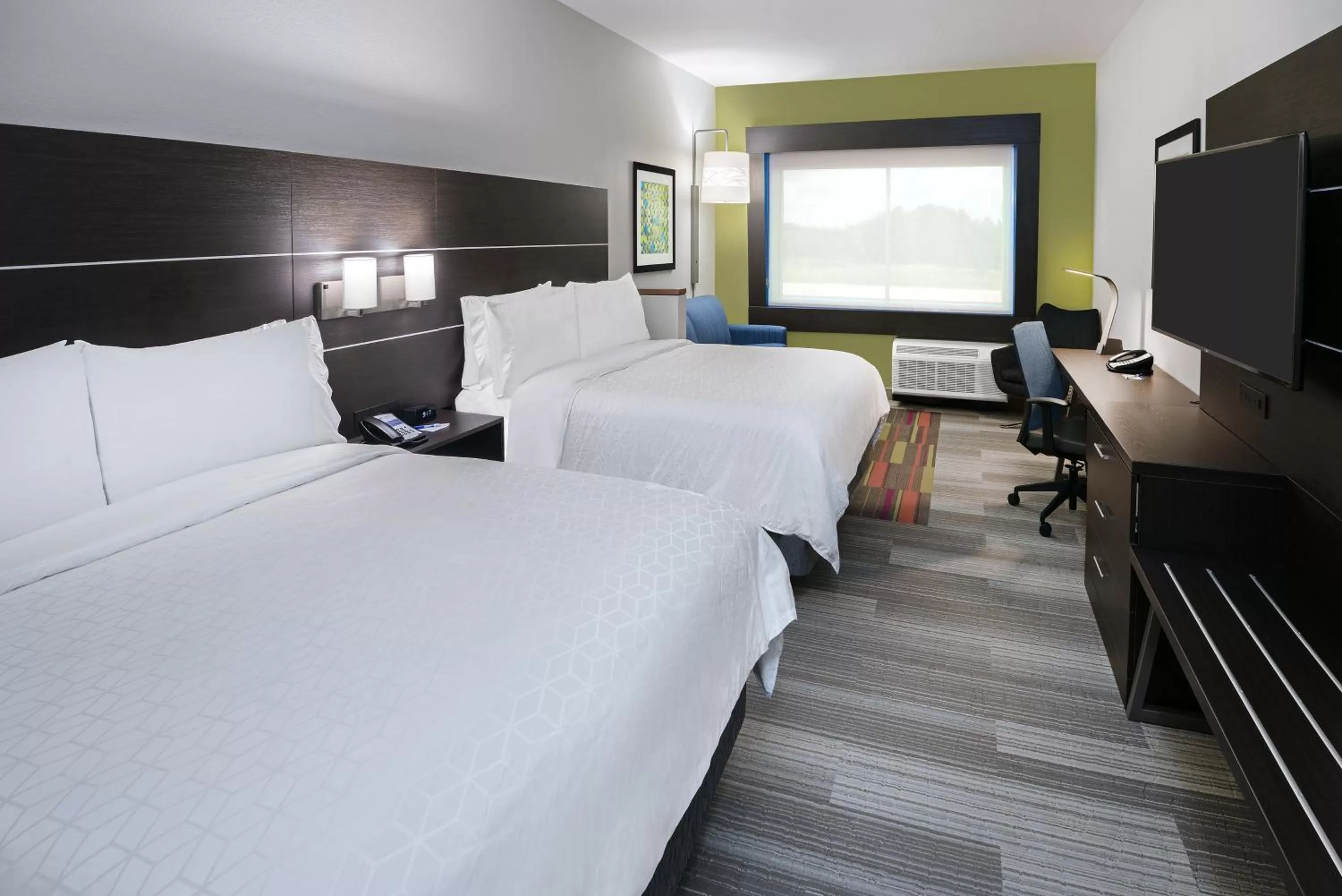 Photo of the whole room, Bed in Holiday Inn Express & Suites Bryan - College Station by IHG