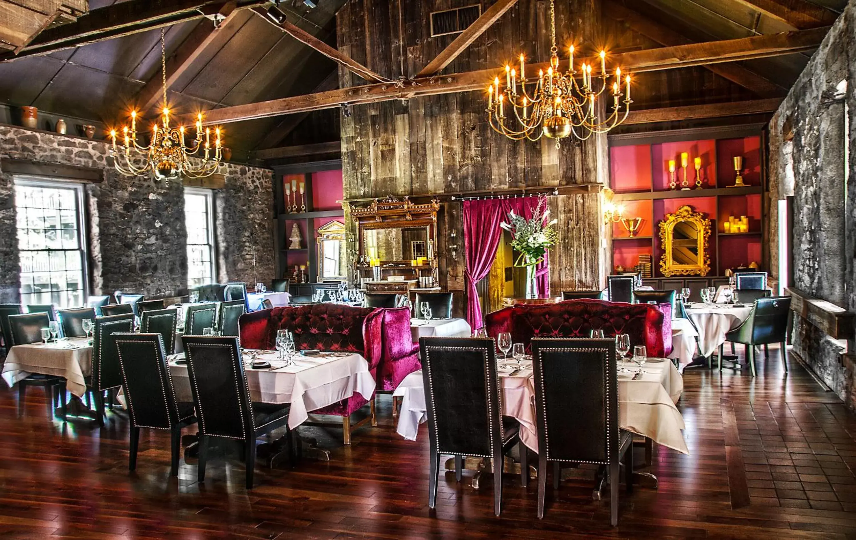 Restaurant/Places to Eat in Old Stone Inn Boutique Hotel