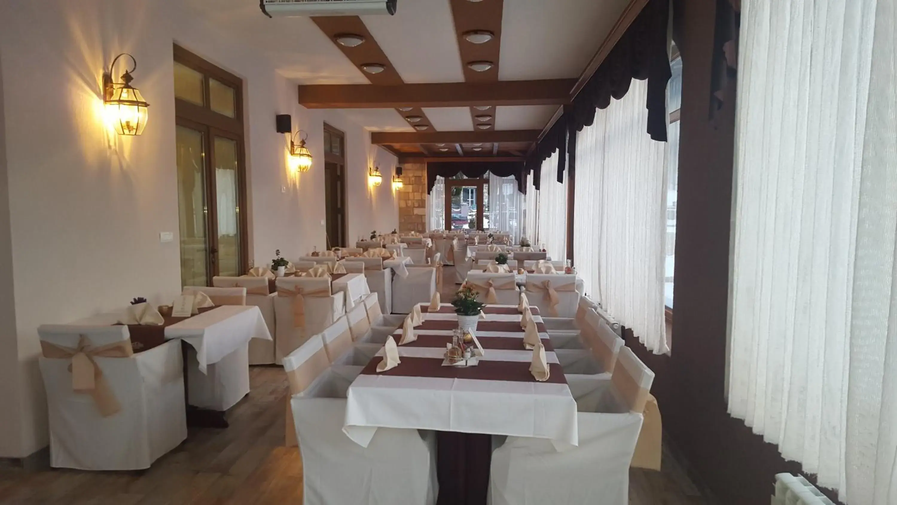 Restaurant/Places to Eat in Hotel Monte Rosa