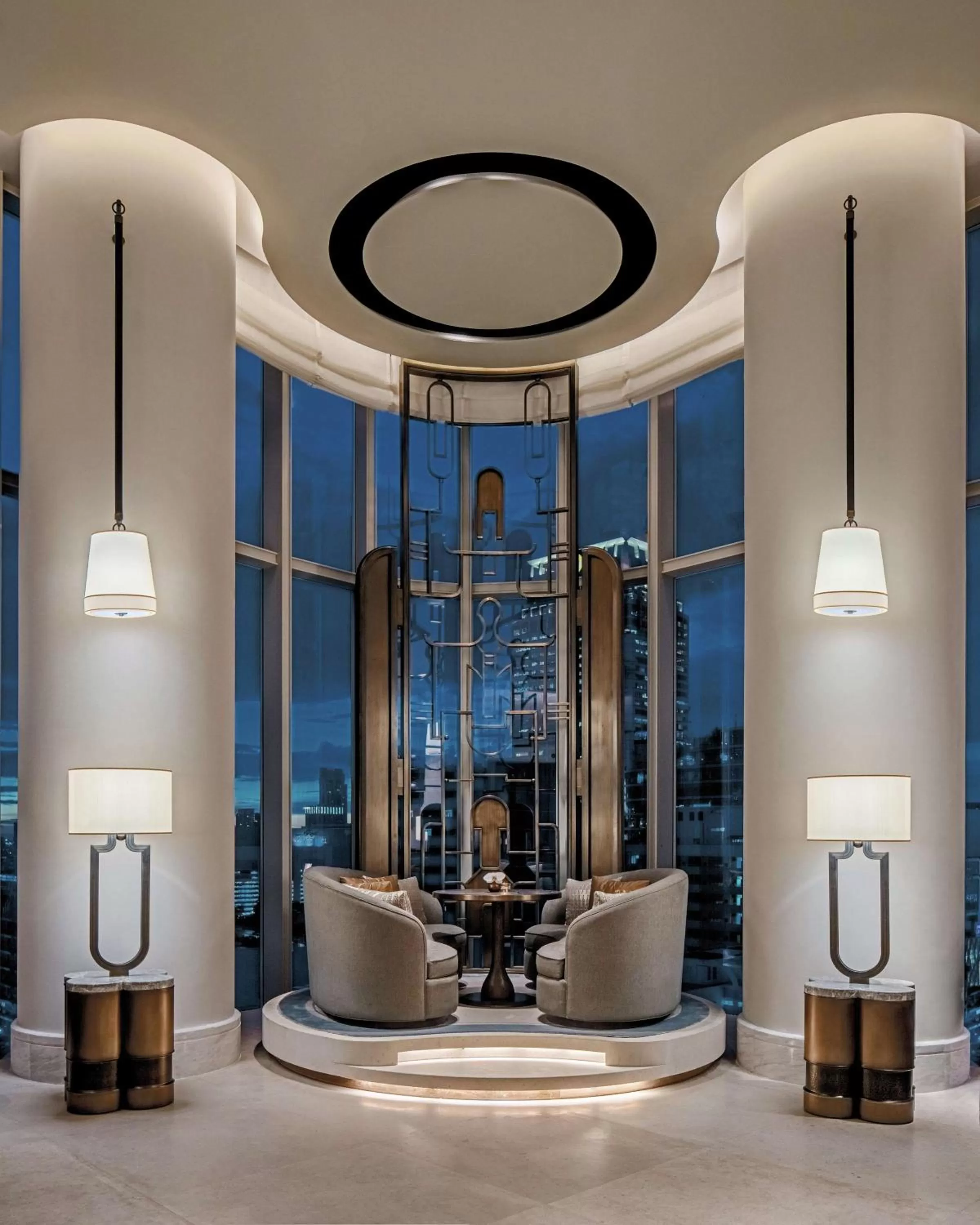 Restaurant/places to eat in Waldorf Astoria Bangkok