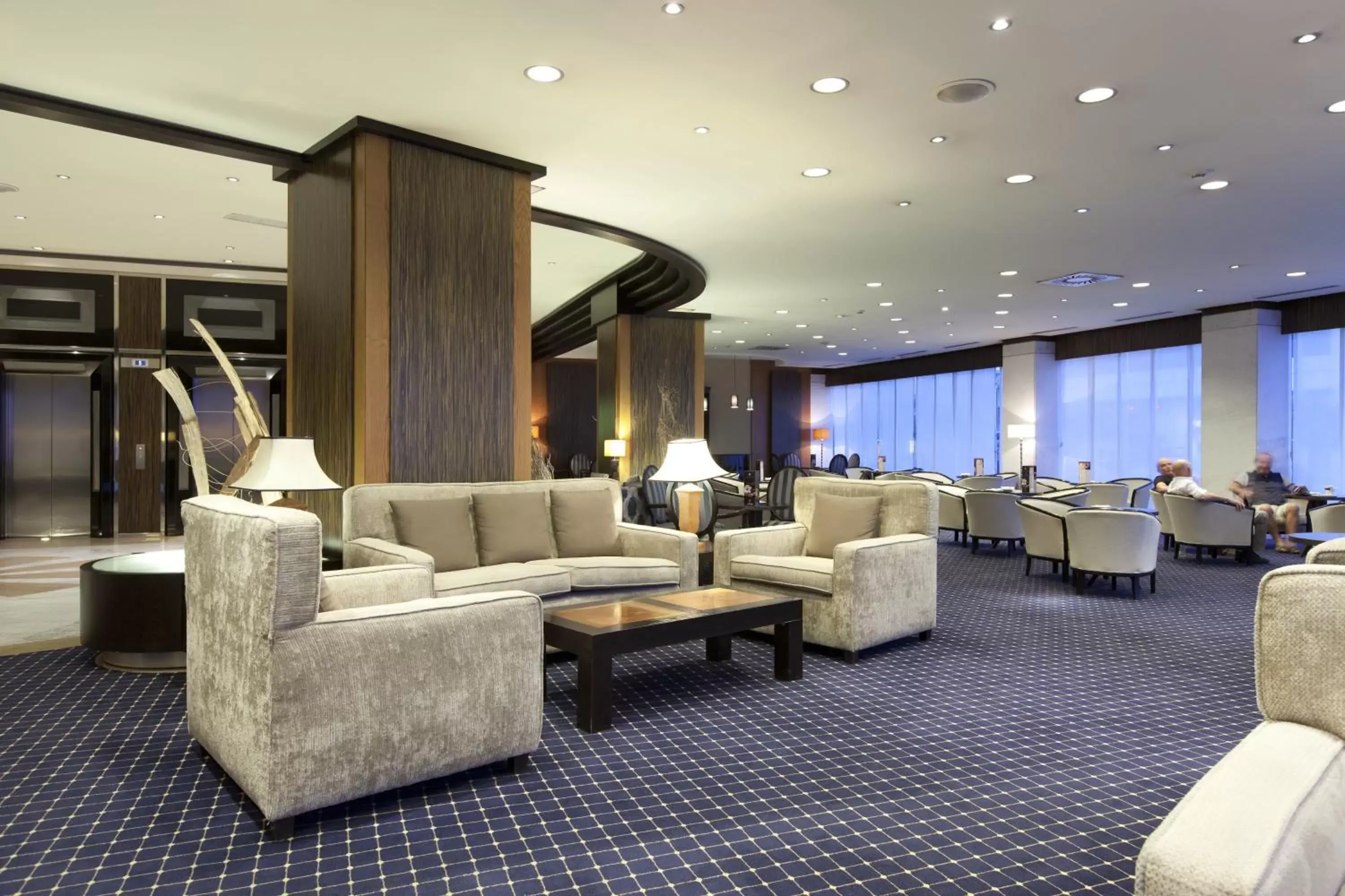 Lounge or bar, Seating Area in Hotel Cordoba Center