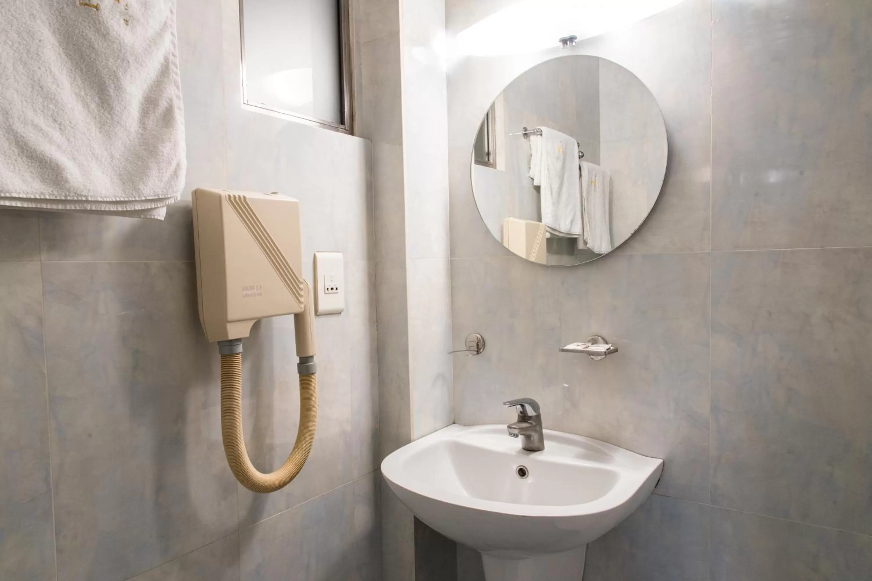 Shower in Pines Hotel