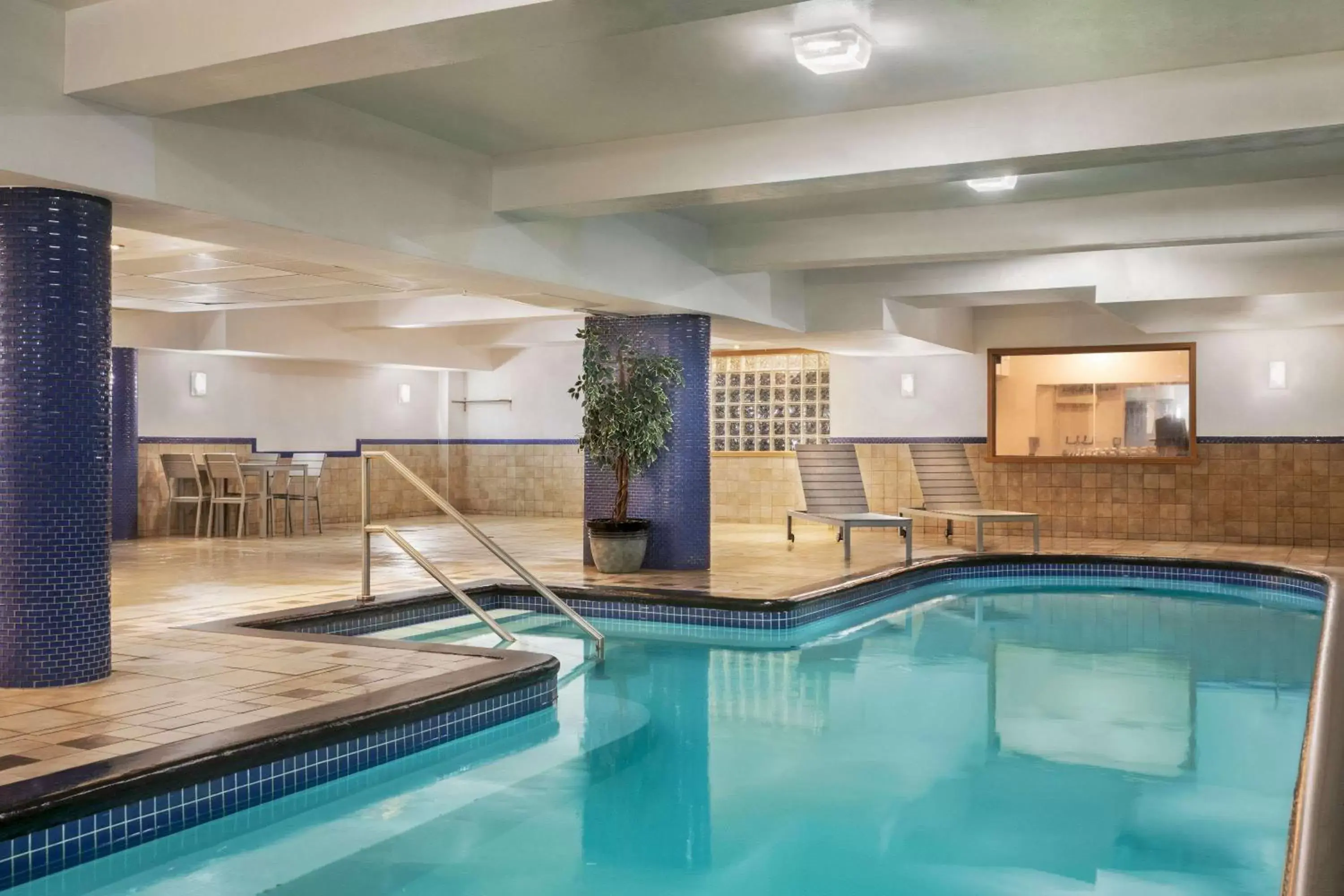 On site, Swimming Pool in Ramada Plaza by Wyndham Montreal