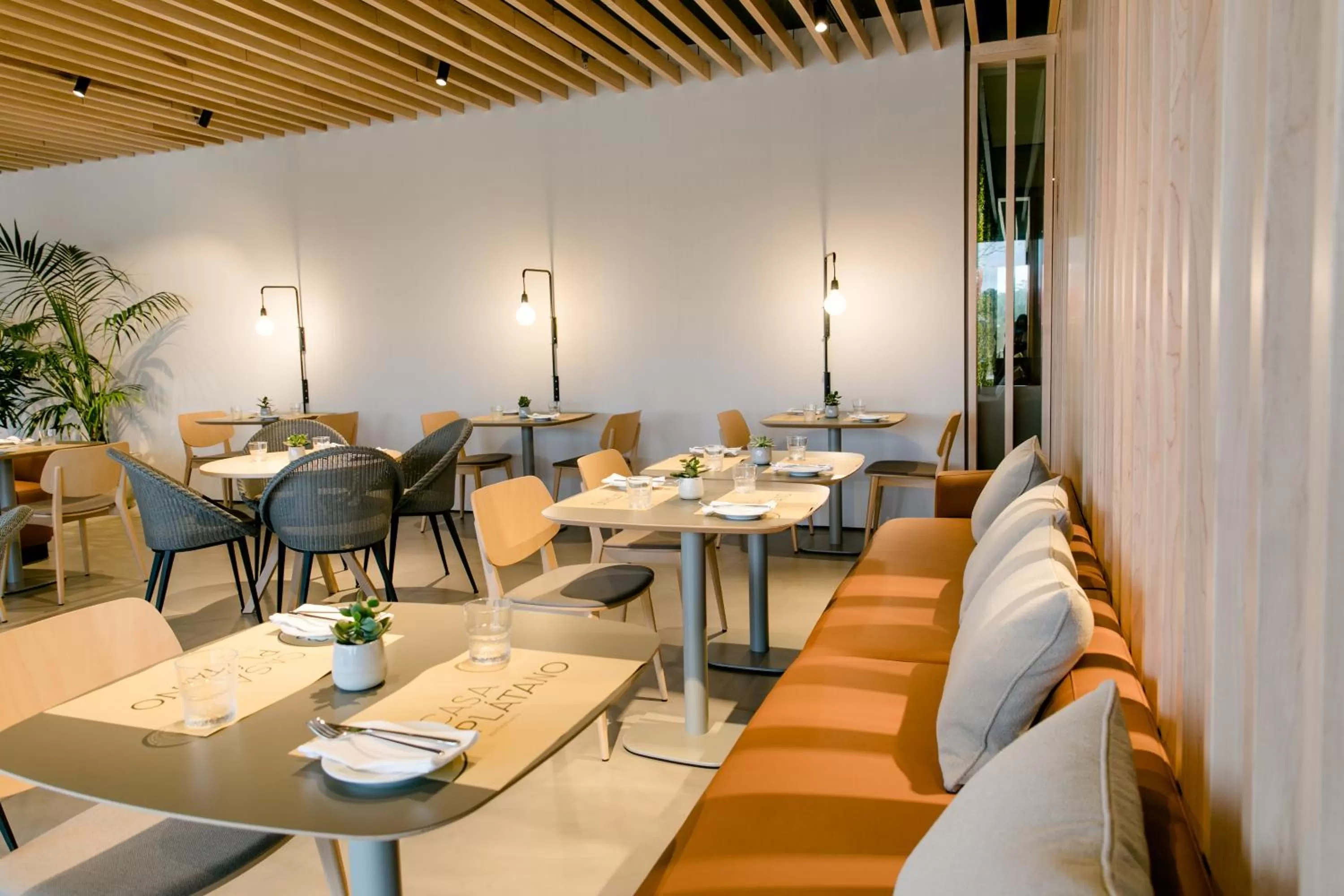 Restaurant/places to eat in Mercure Fátima