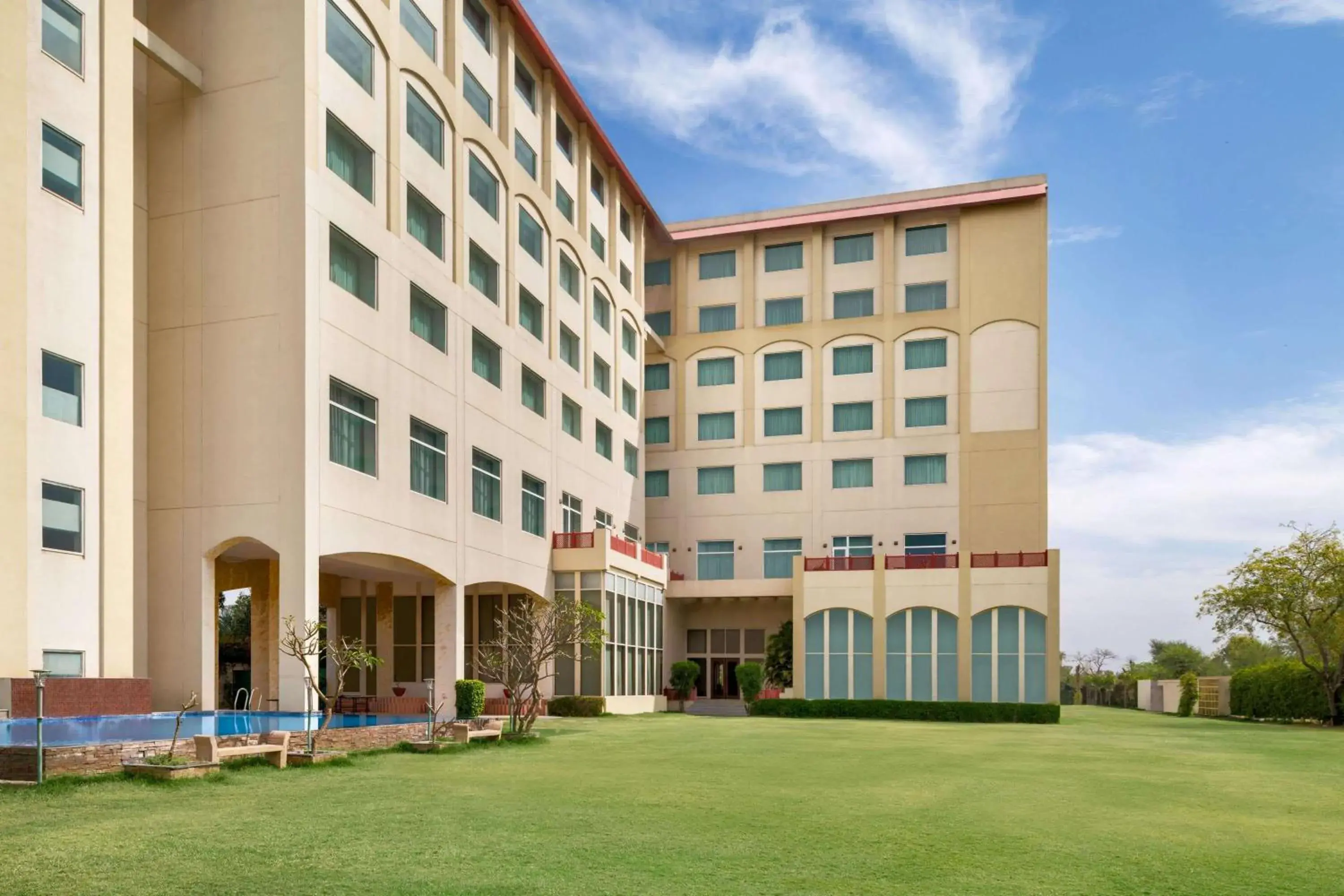 Property building in Ramada by Wyndham Jaipur Jaisinghpura Property building in Ramada by Wyndham Jaipur Jaisinghpura
