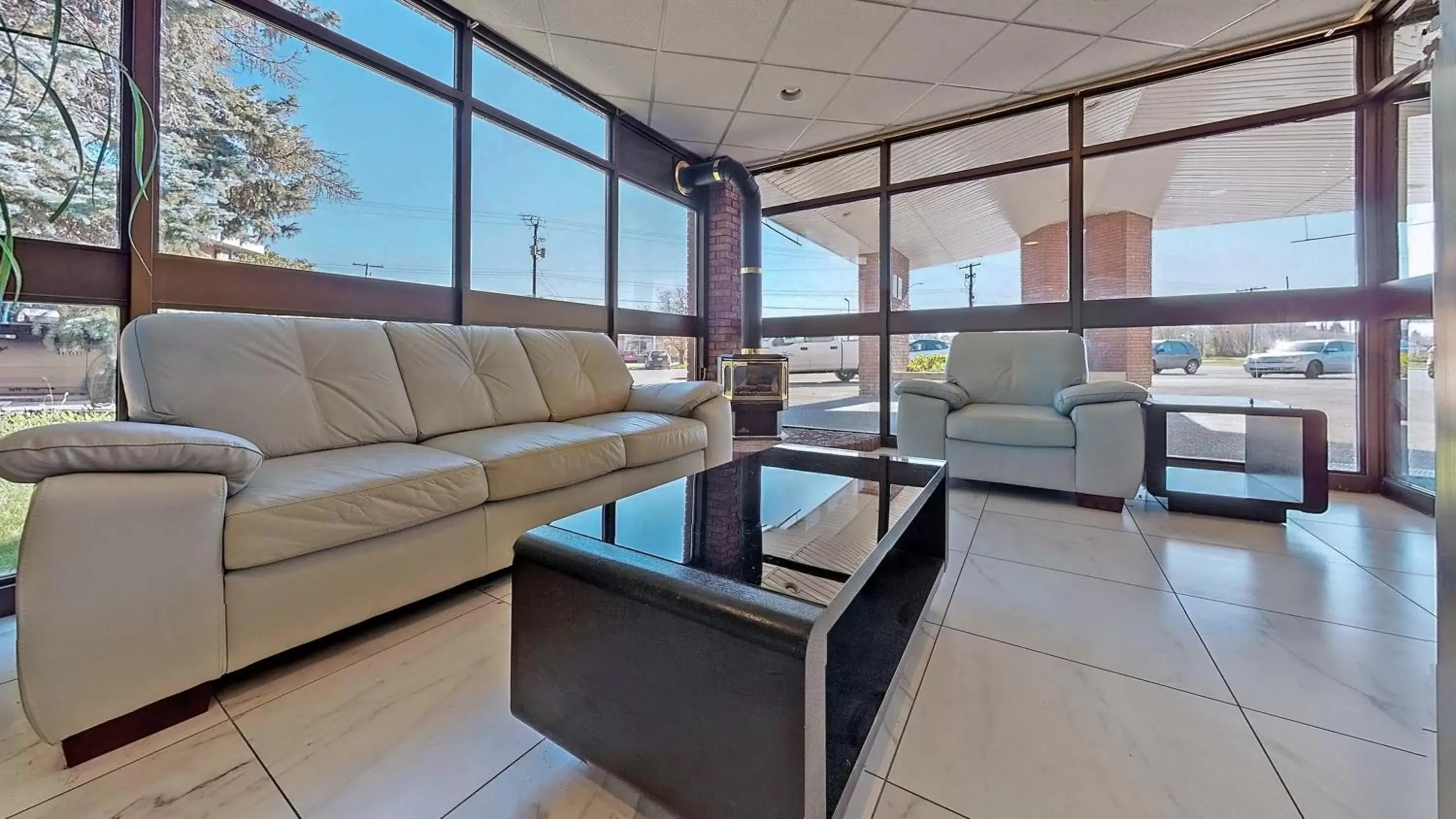 Lobby or reception in Ramada by Wyndham Arnprior Lobby or reception in Ramada by Wyndham Arnprior