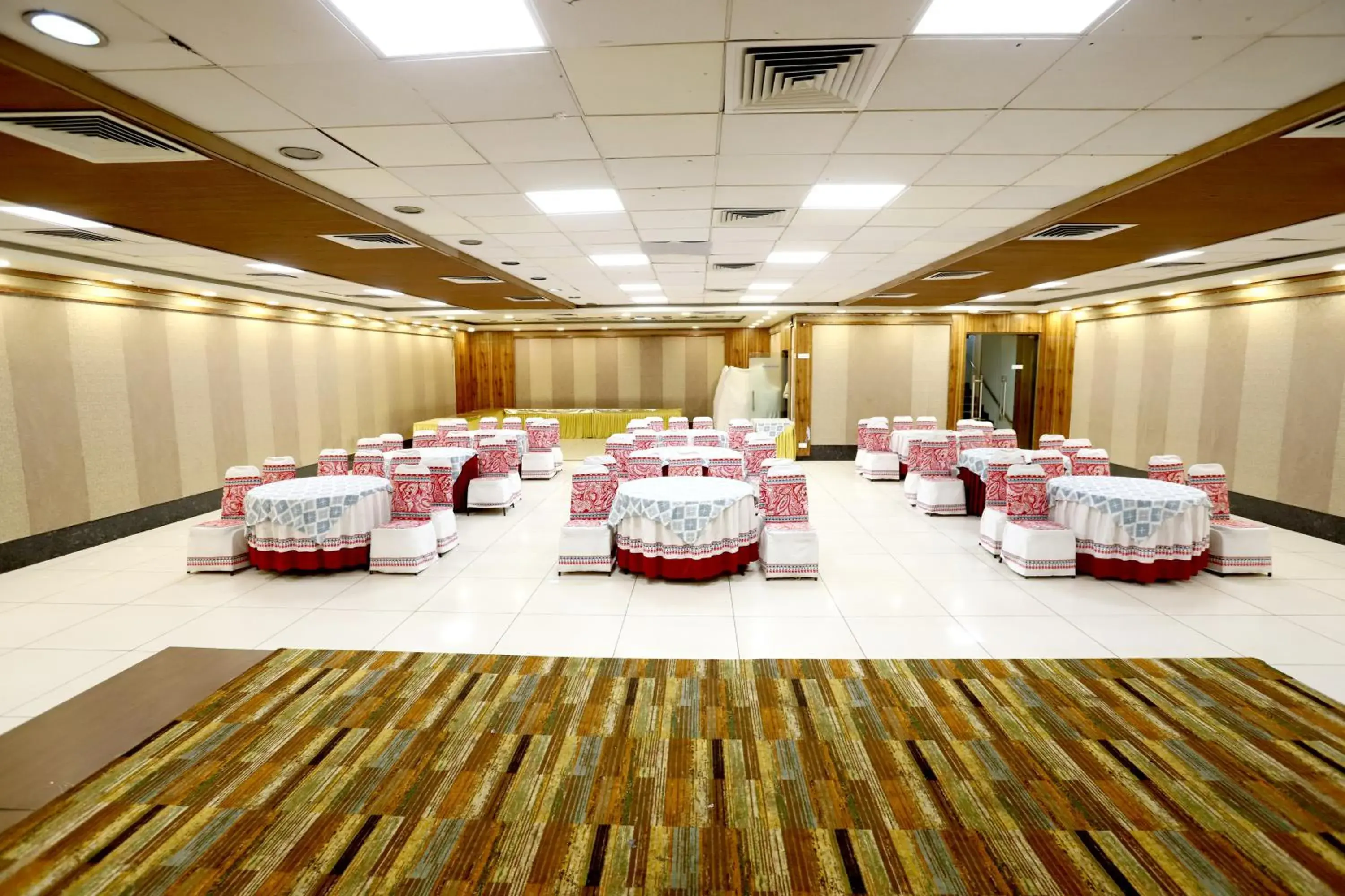 Restaurant/places to eat, Banquet Facilities in HOTEL BLUE PEARL