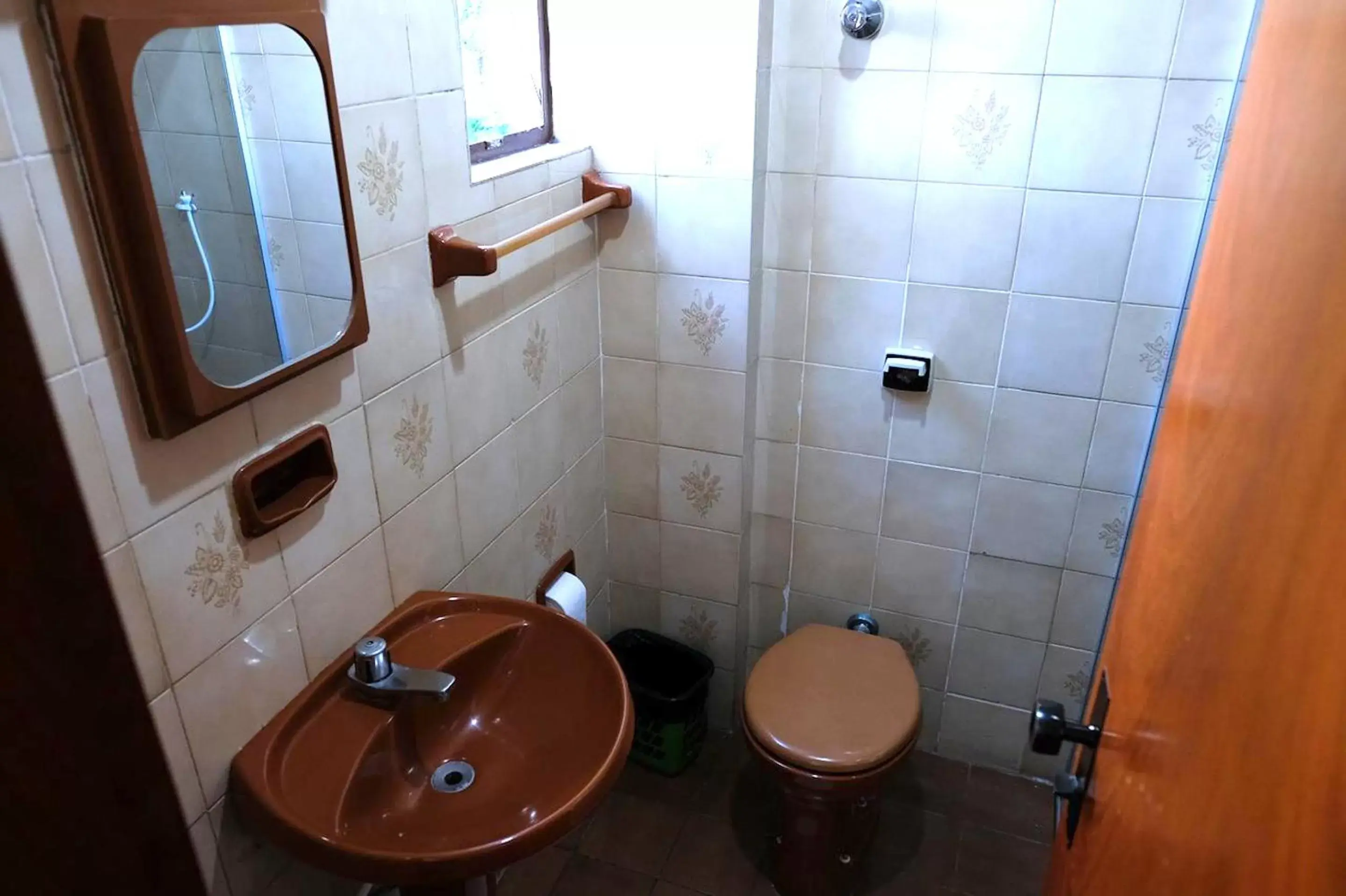 Twin Room - single occupancy in Hotel Almanara Cuiabá-Mato Grosso-Brasil Twin Room - single occupancy in Hotel Almanara Cuiabá-Mato Grosso-Brasil