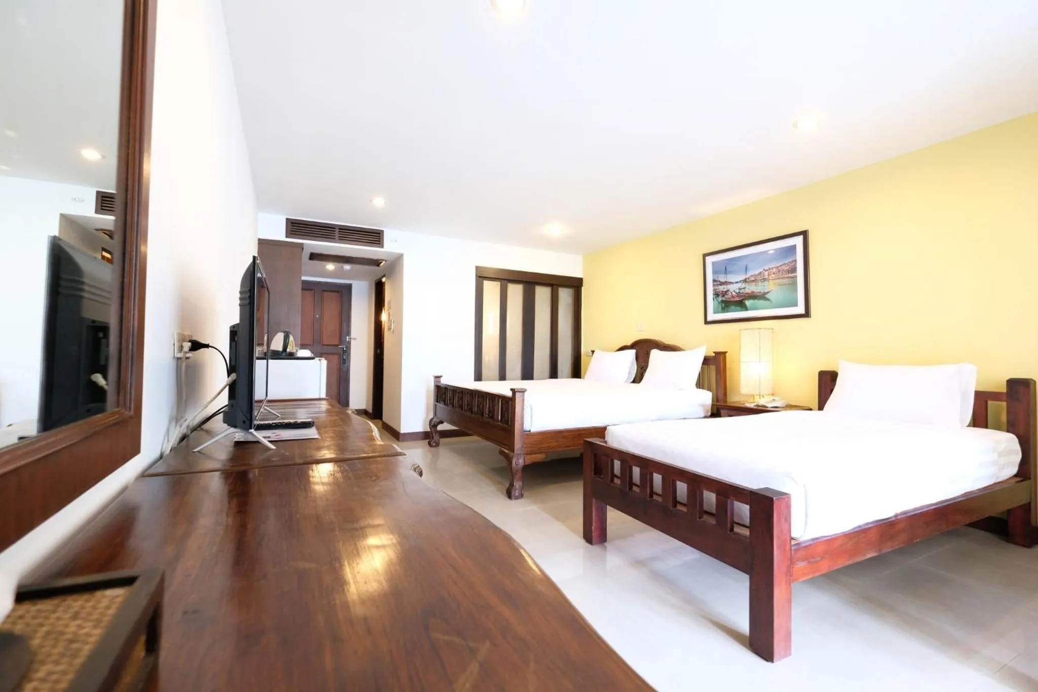 Photo of the whole room, Bed in Wongamat Privacy Residence, Pattaya