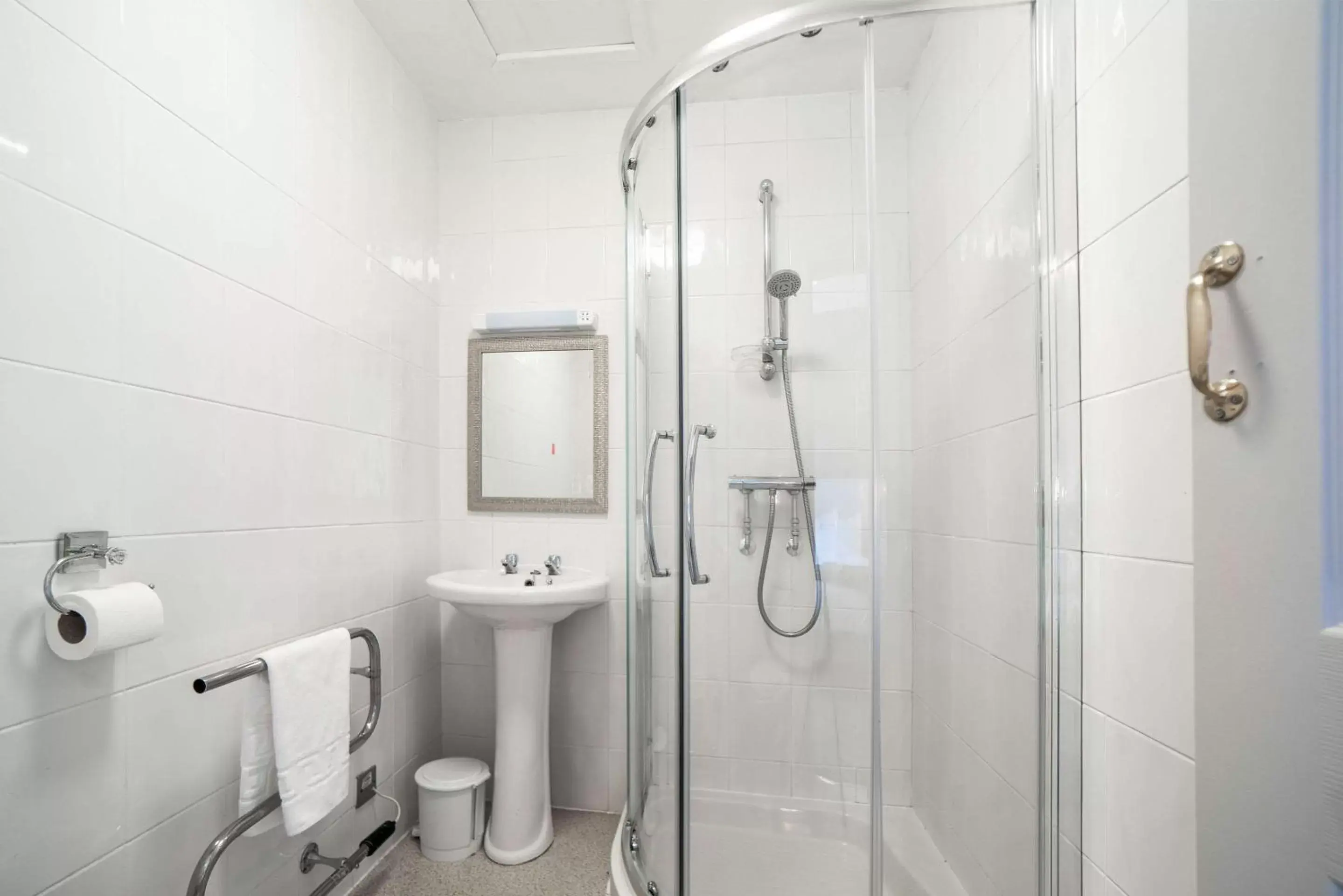 Bathroom in Comfort Inn Blackpool Gresham
