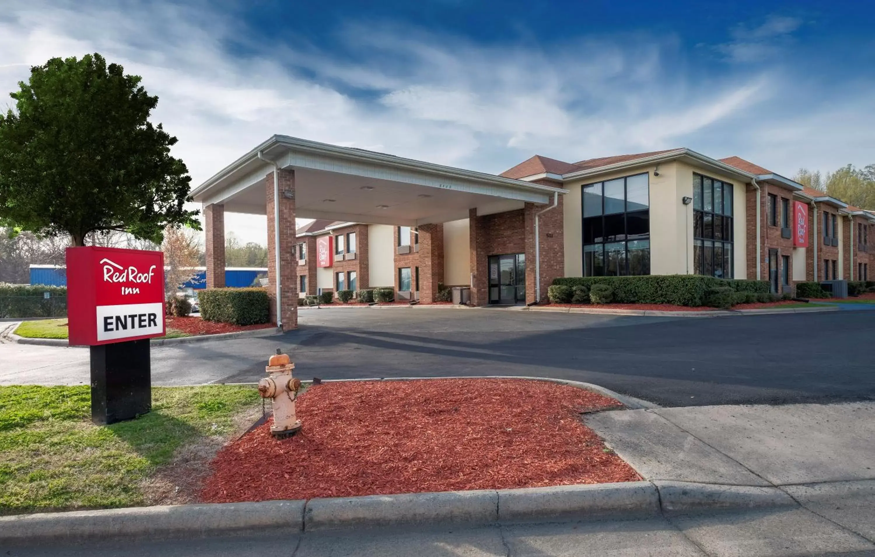 Property Building in Red Roof Inn Charlotte - University