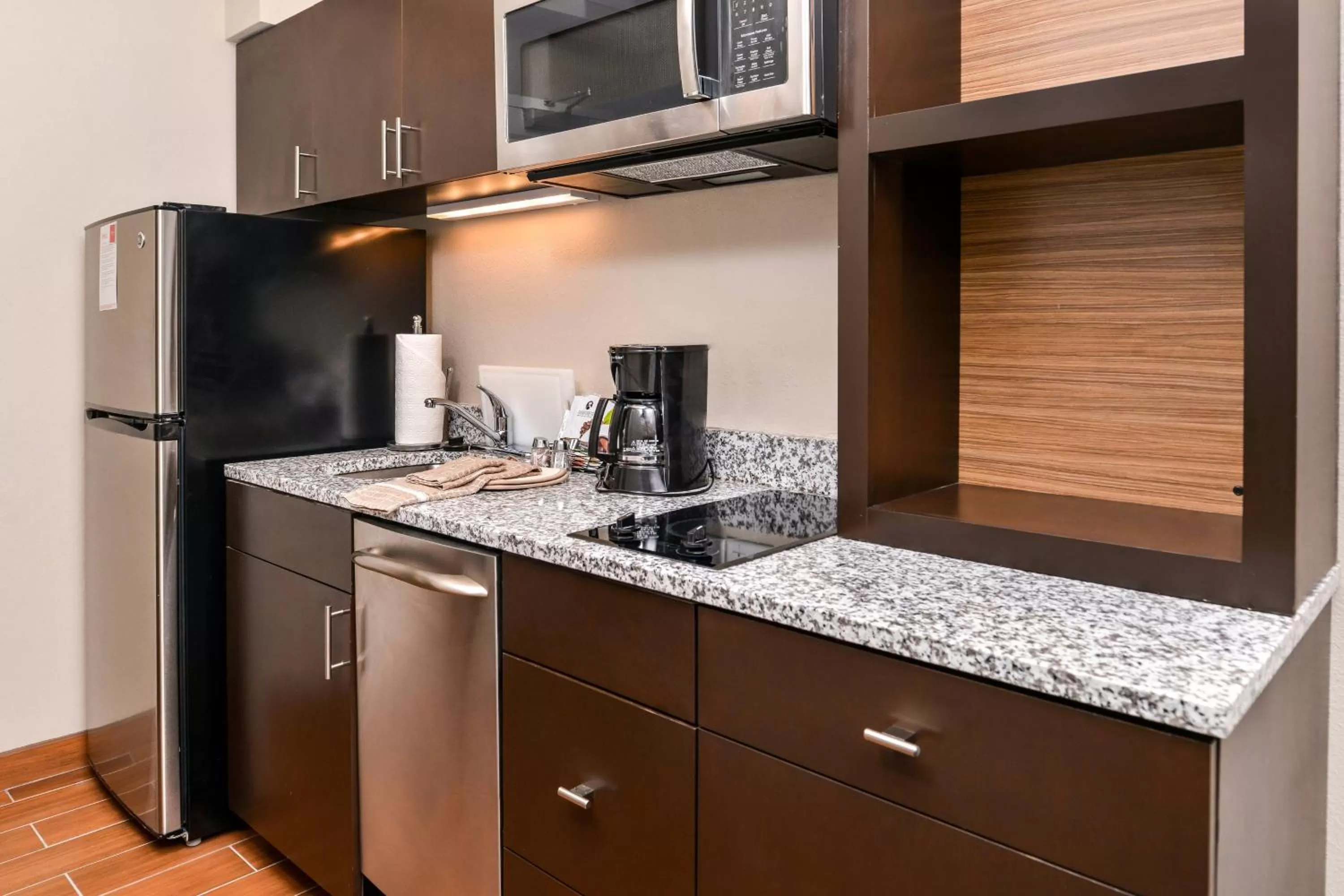 Kitchen or kitchenette in TownePlace Suites by Marriott Charleston-West Ashley