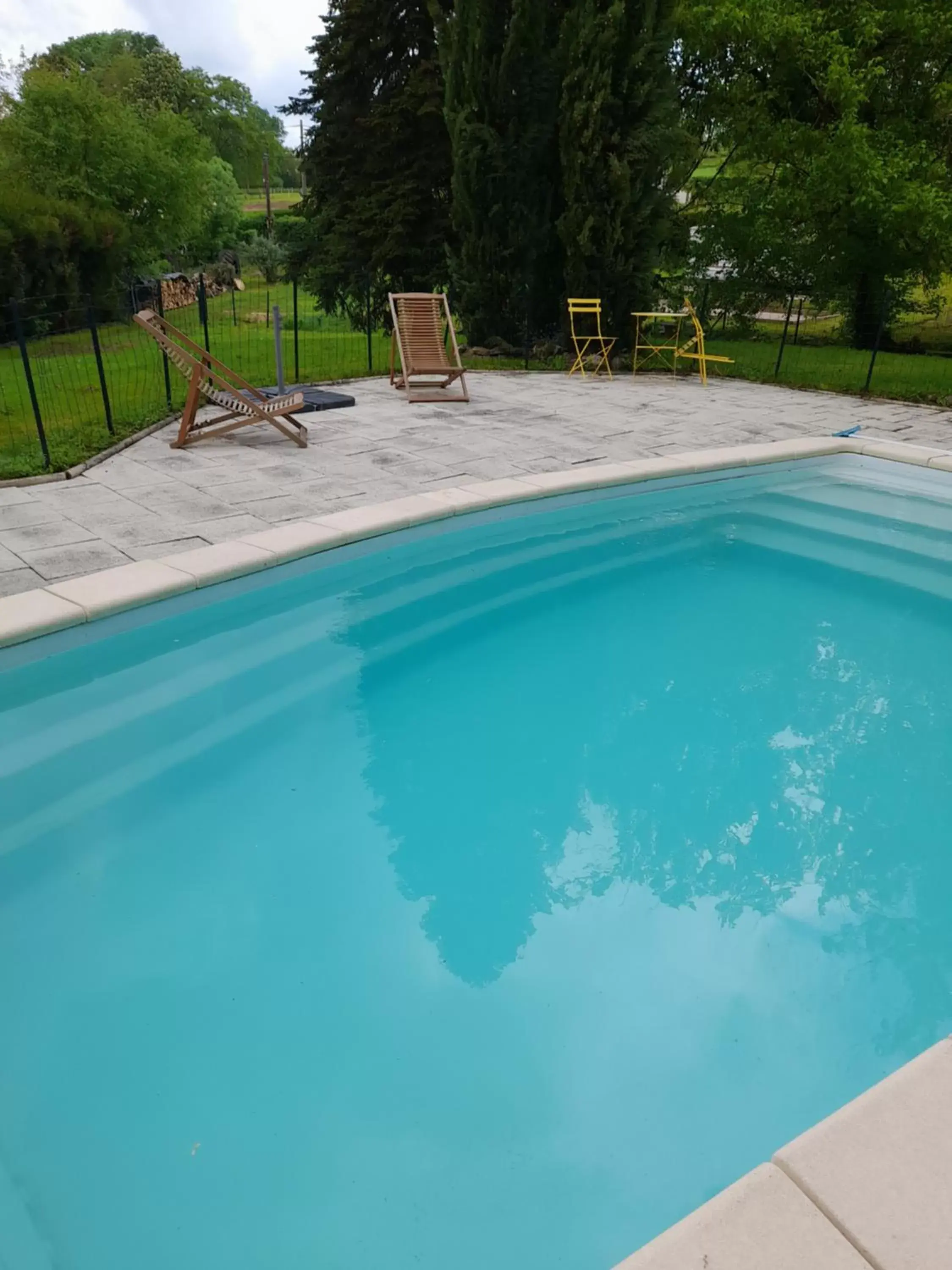 Pool view, Swimming Pool in chambre du jura