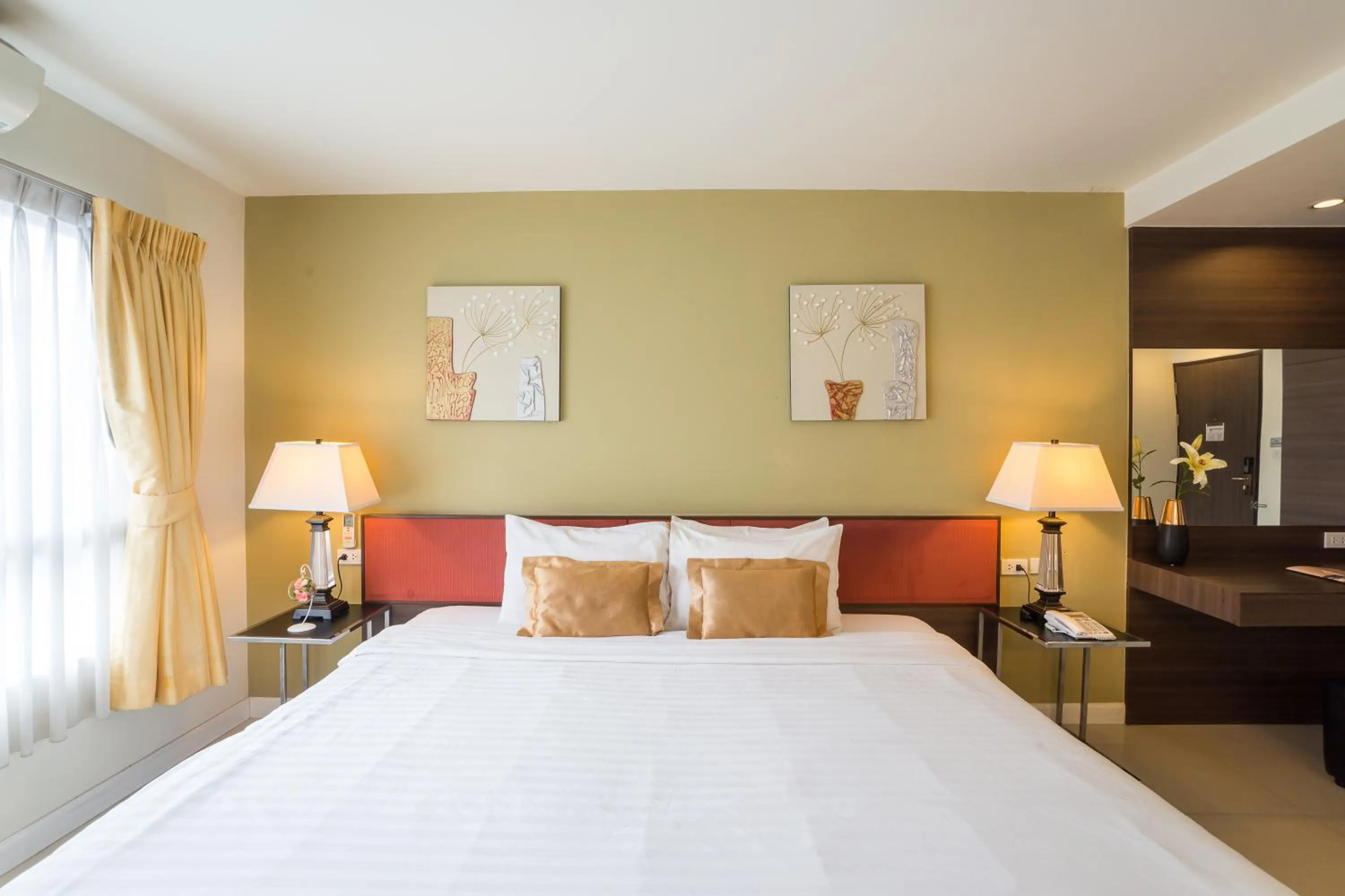 Day, Bed in Beyond Suite