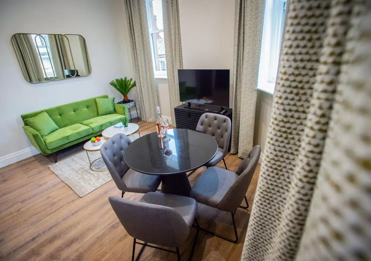 Living room, Seating Area in The Gresham Aparthotel