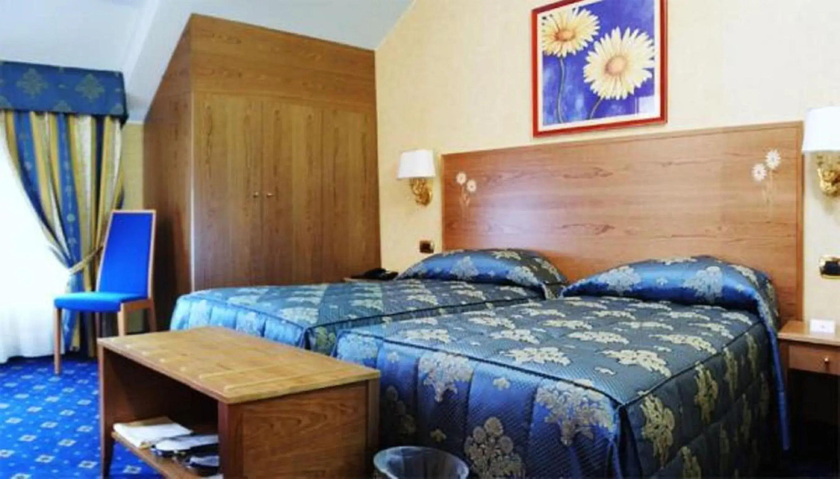 Photo of the whole room, Bed in Hotel Dieci