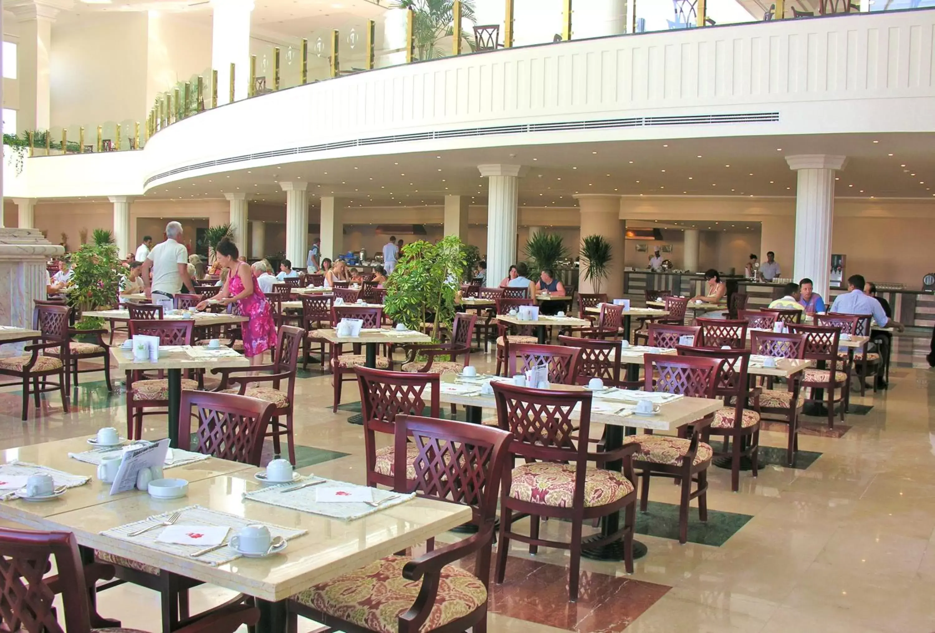 Restaurant/Places to Eat in Pyramisa Beach Resort Sahl Hasheesh