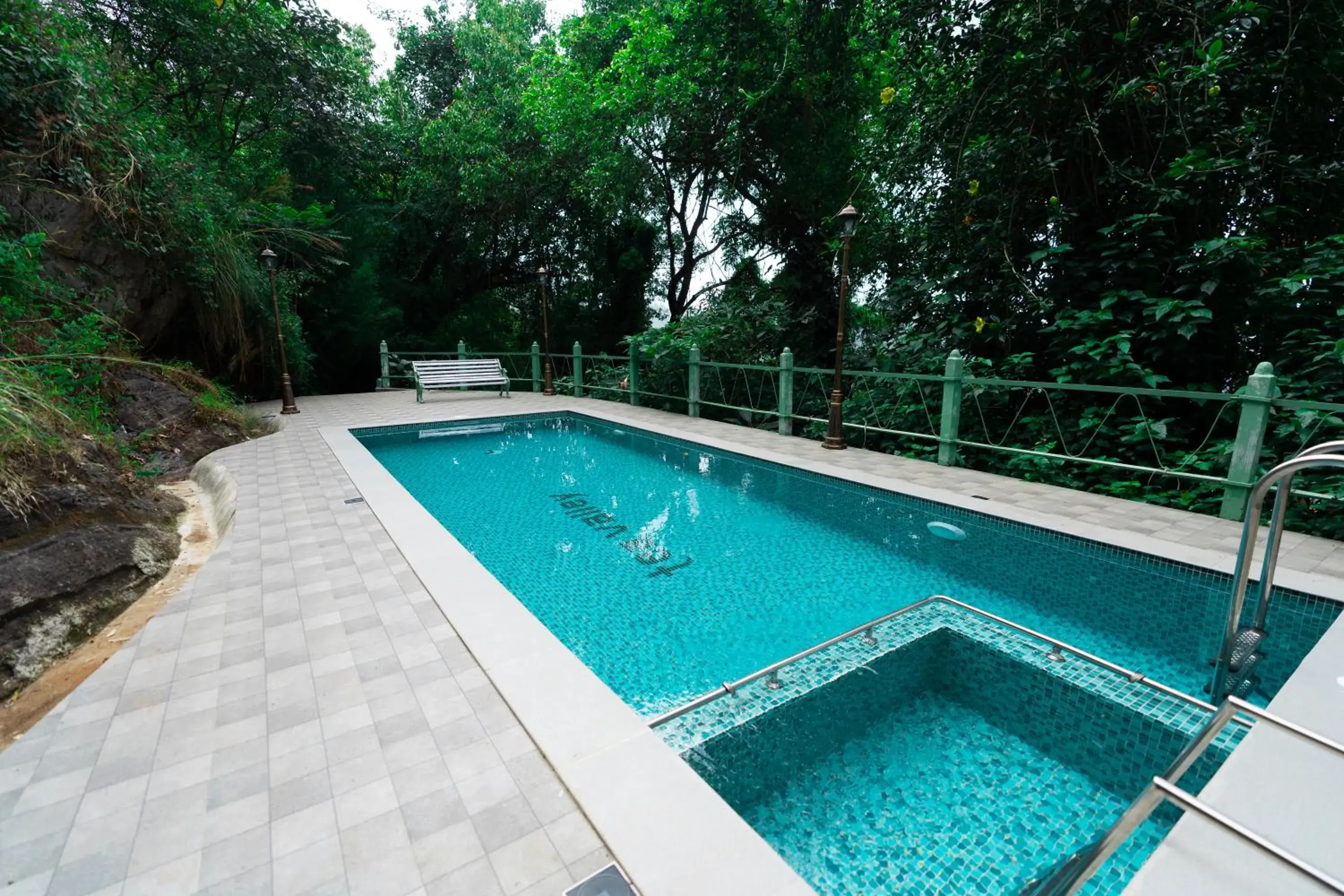 Swimming Pool in Tea Valley Resort