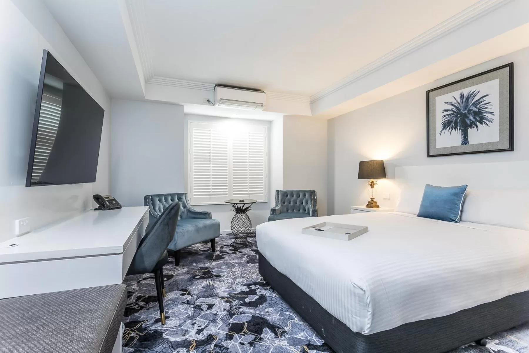 Bedroom, Bed in Hotel Kingsley