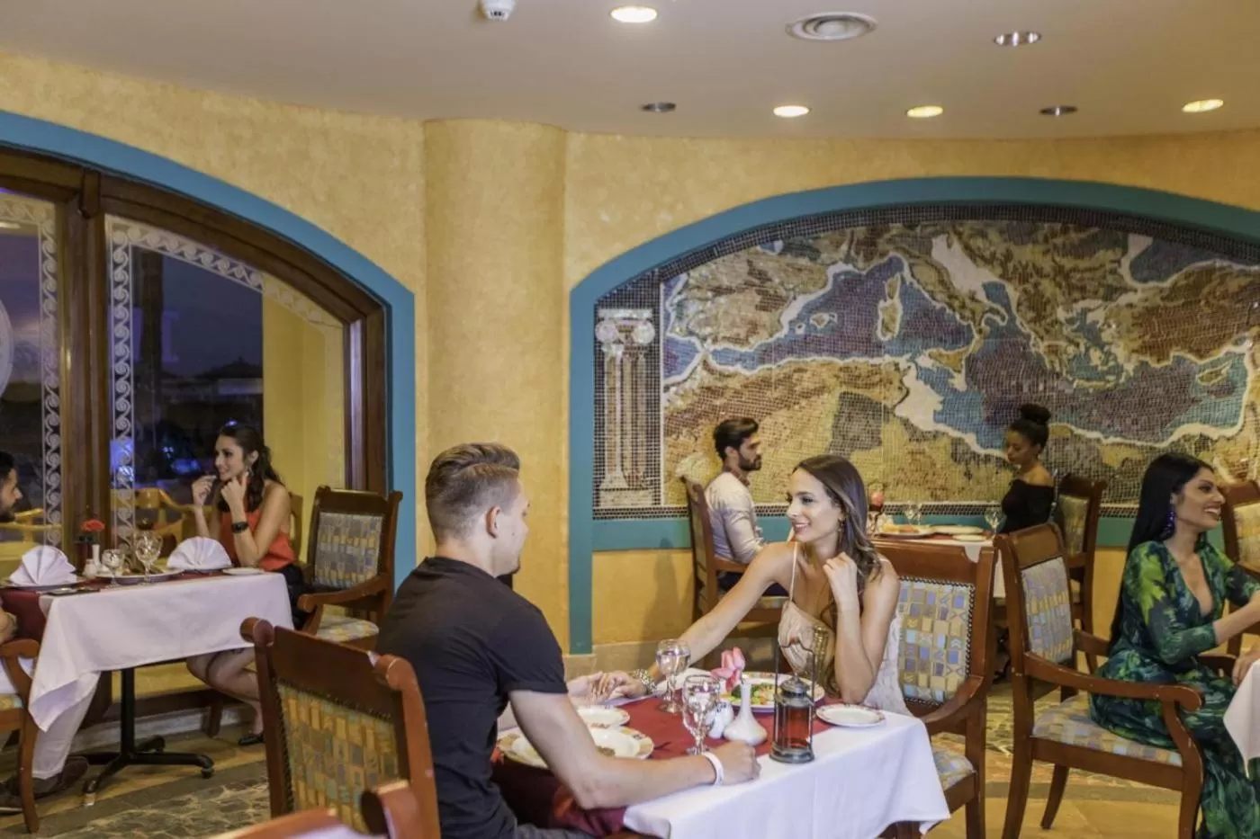 Restaurant/places to eat in Sunrise Holidays Resort -Adults Only