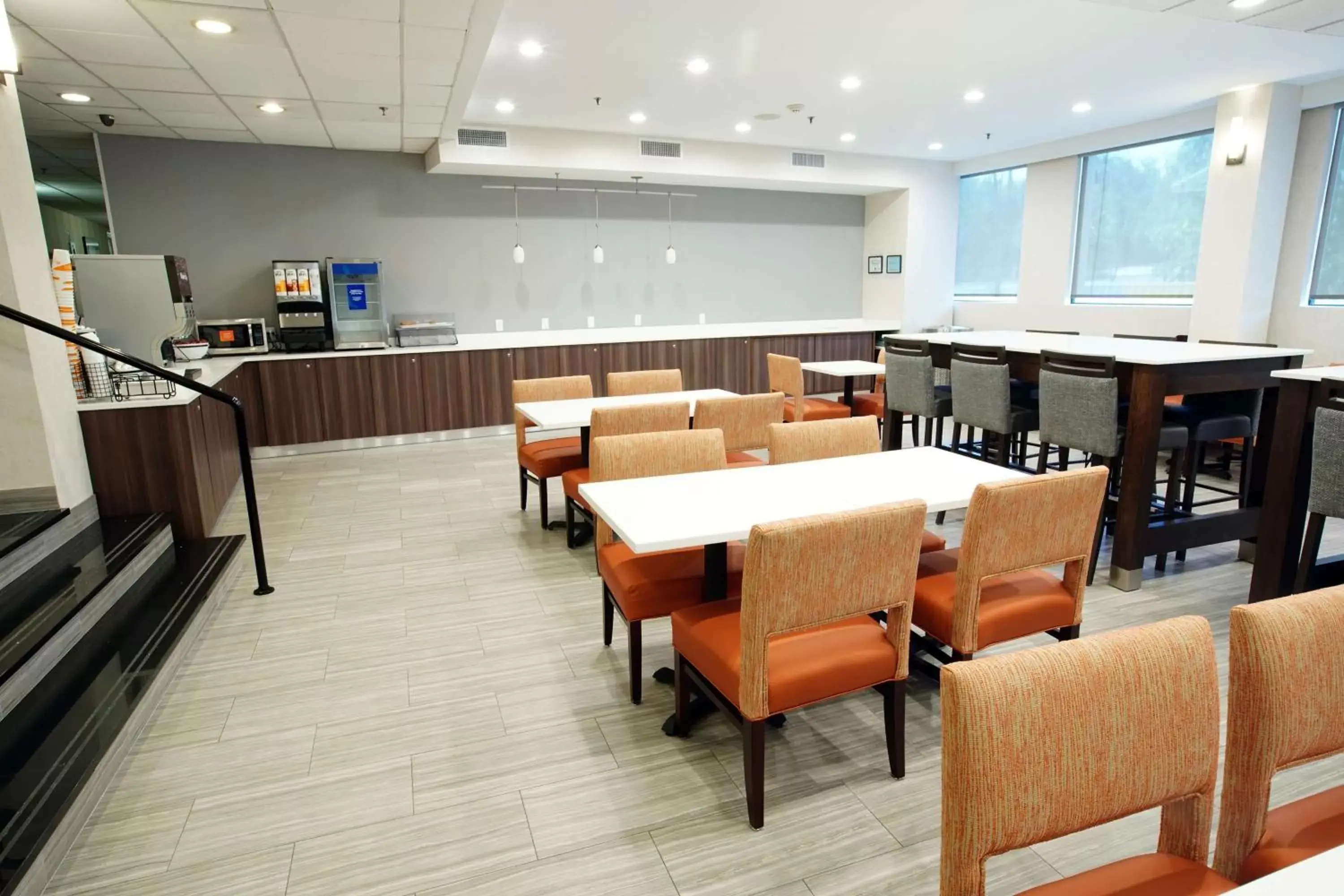 Restaurant/Places to Eat in Best Western Paramus Hotel & Suites Restaurant/Places to Eat in Best Western Paramus Hotel & Suites
