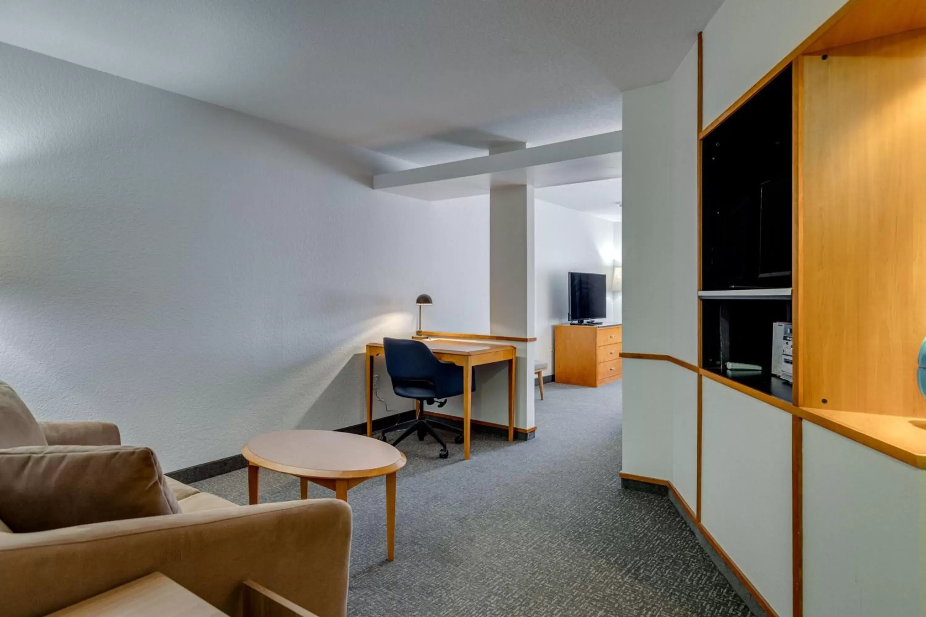 Living room, Seating Area in Fairfield Inn & Suites by Marriott Lawton