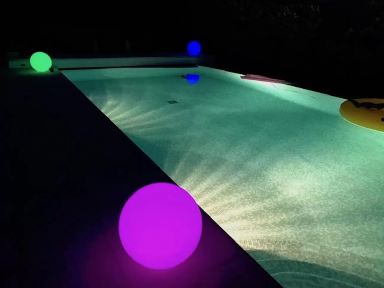 Swimming pool in villa santa rita