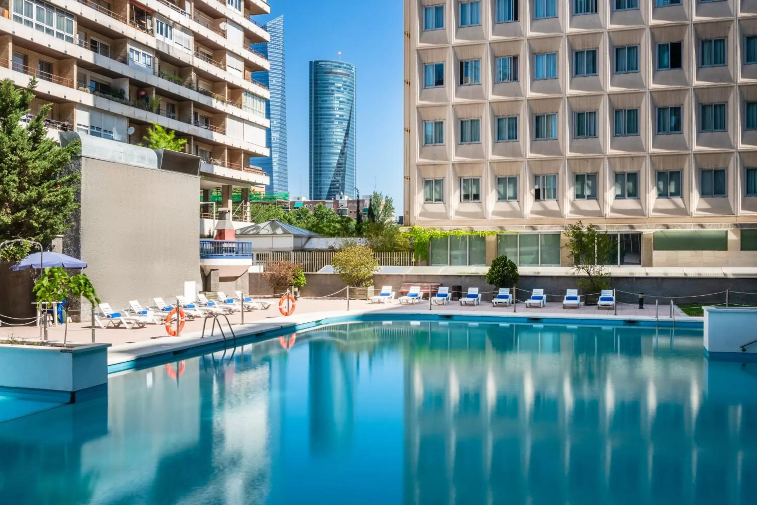 Off site, Swimming Pool in Hotel Madrid Chamartín, Affiliated by Meliá