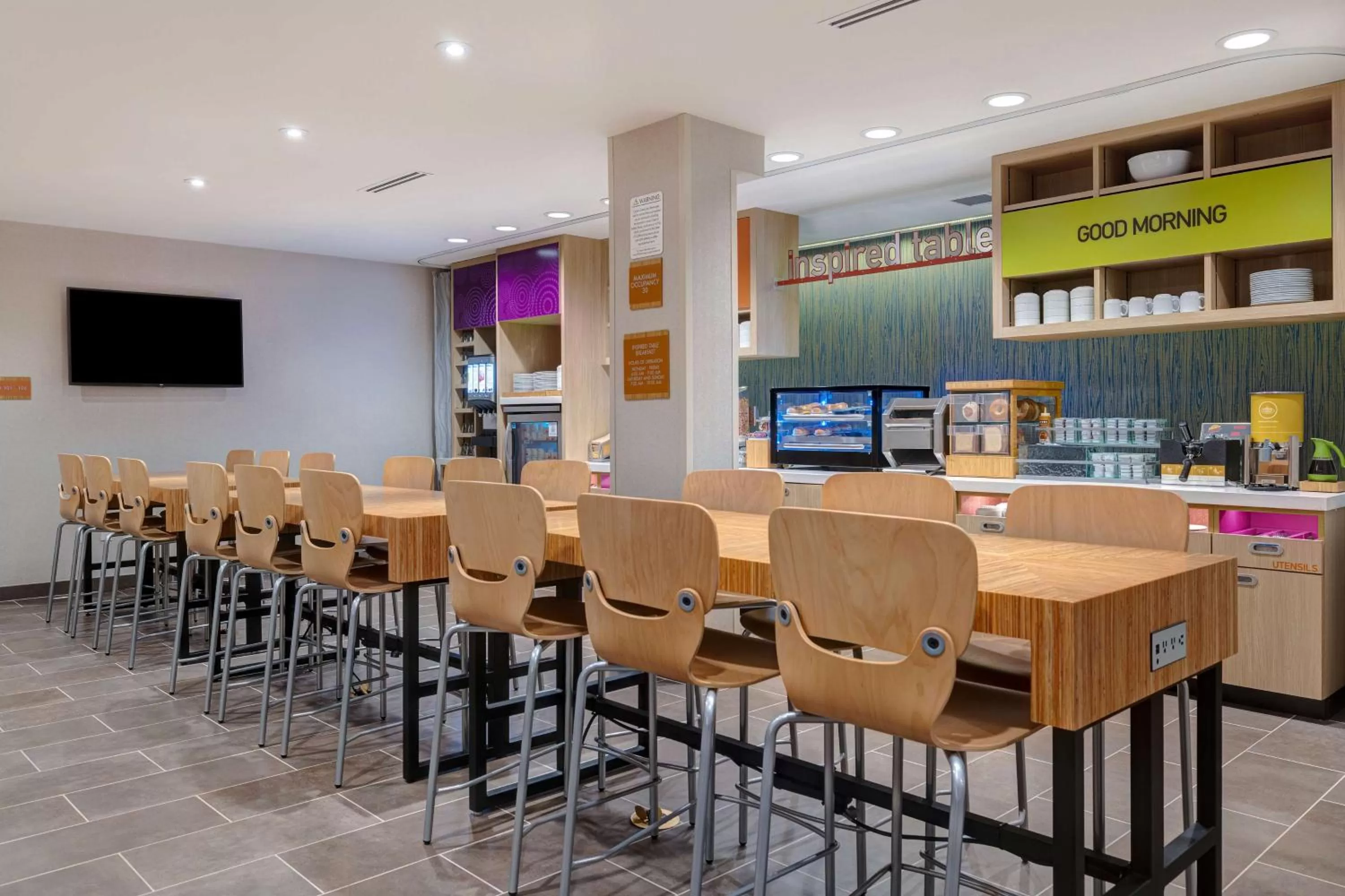 Breakfast in Home2 Suites By Hilton Redding