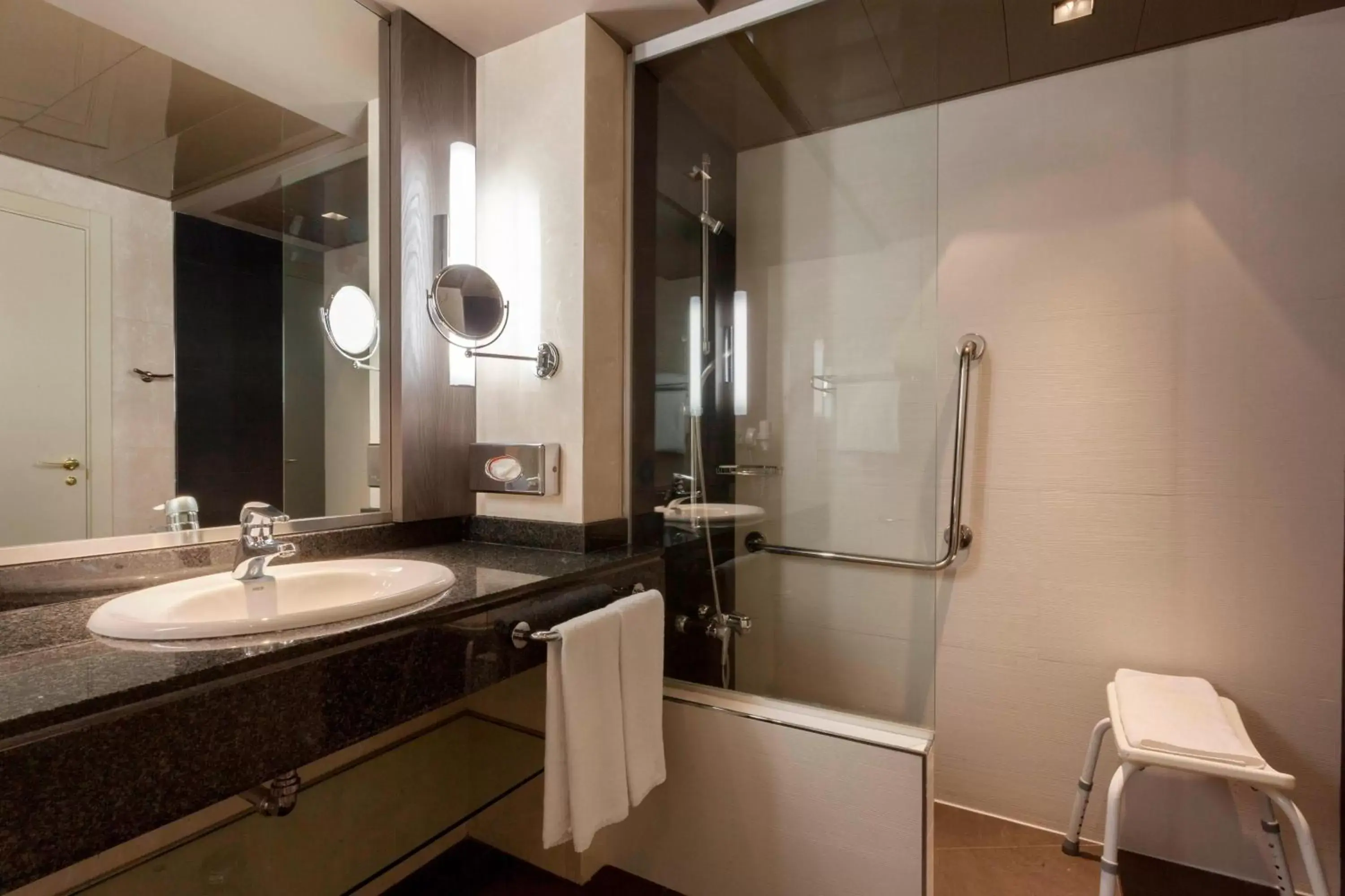Photo of the whole room, Bathroom in Madrid Marriott Auditorium Hotel & Conference Center