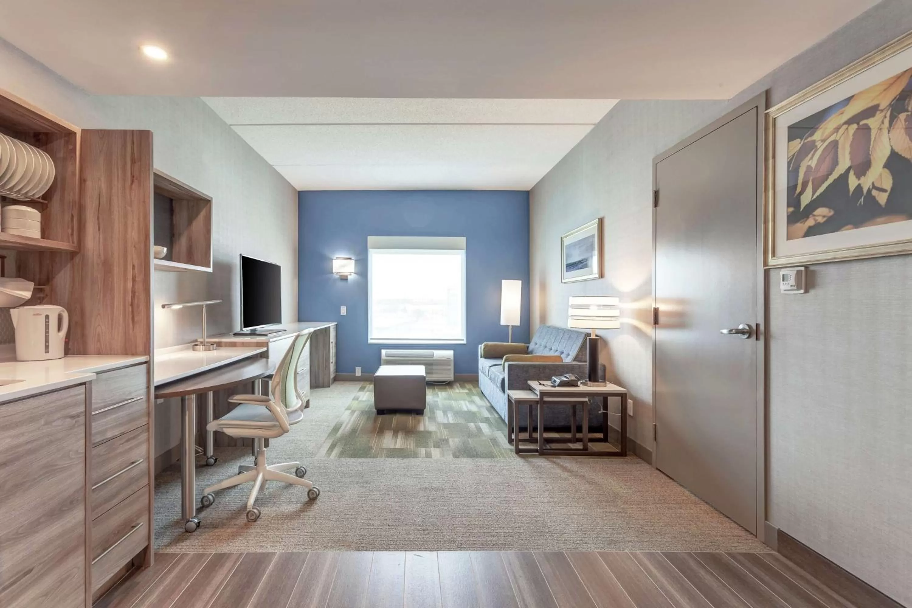 Bedroom, Bed in Home2 Suites By Hilton Toronto/Brampton, On