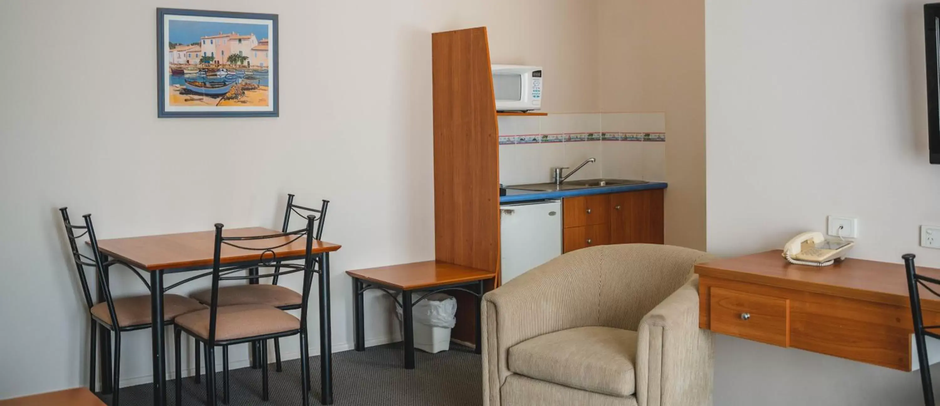 Kitchen or kitchenette in Heritage Cairns Hotel