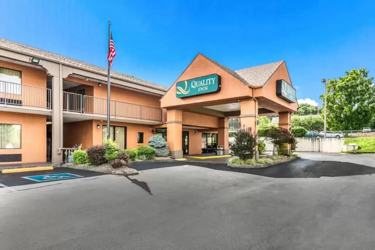 Property building in Quality Inn Johnson City