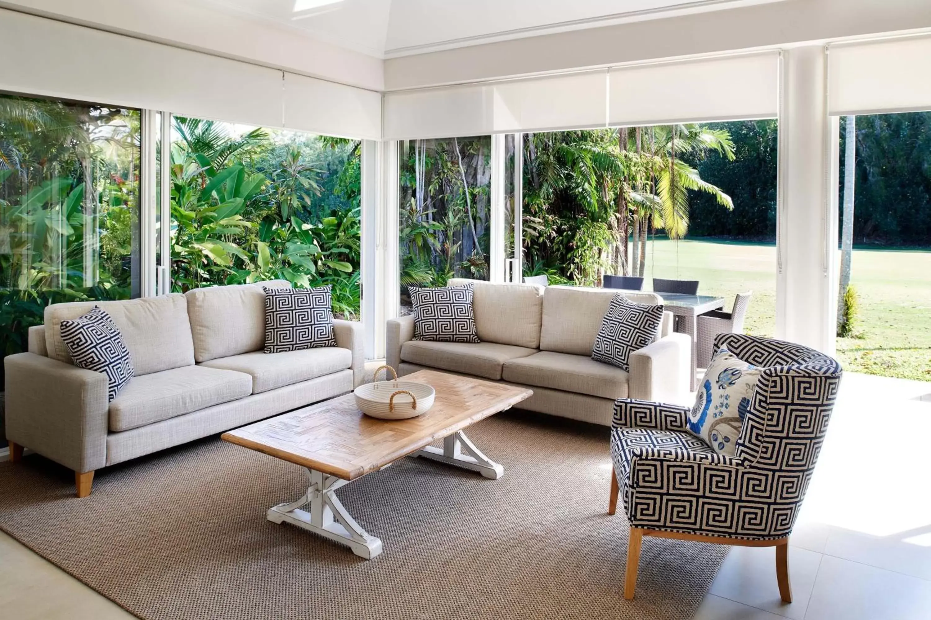 Living room, Seating Area in Sheraton Grand Mirage Resort, Port Douglas